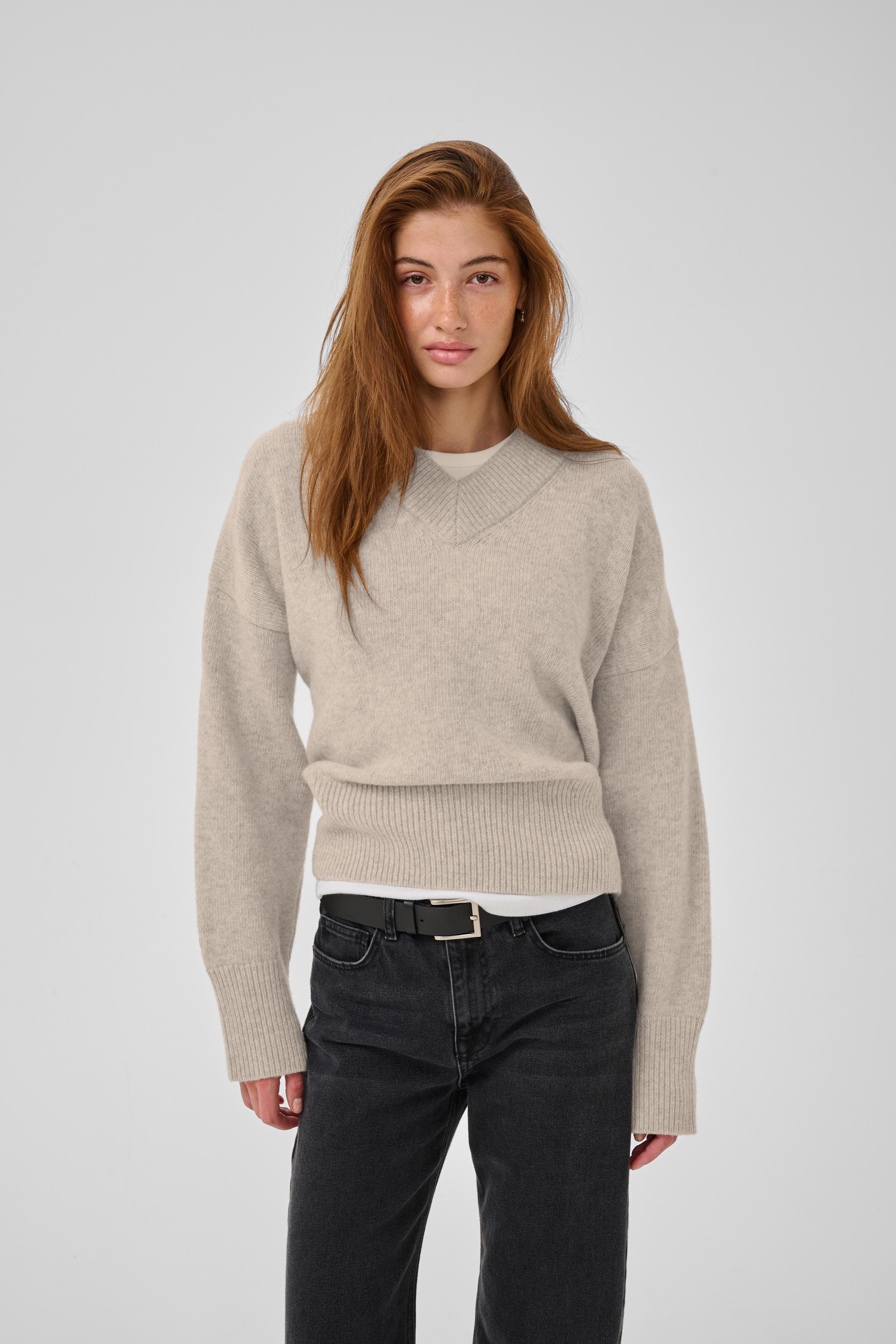 MWRome Pullover LOOKBOOK FRONT 10705743-108028