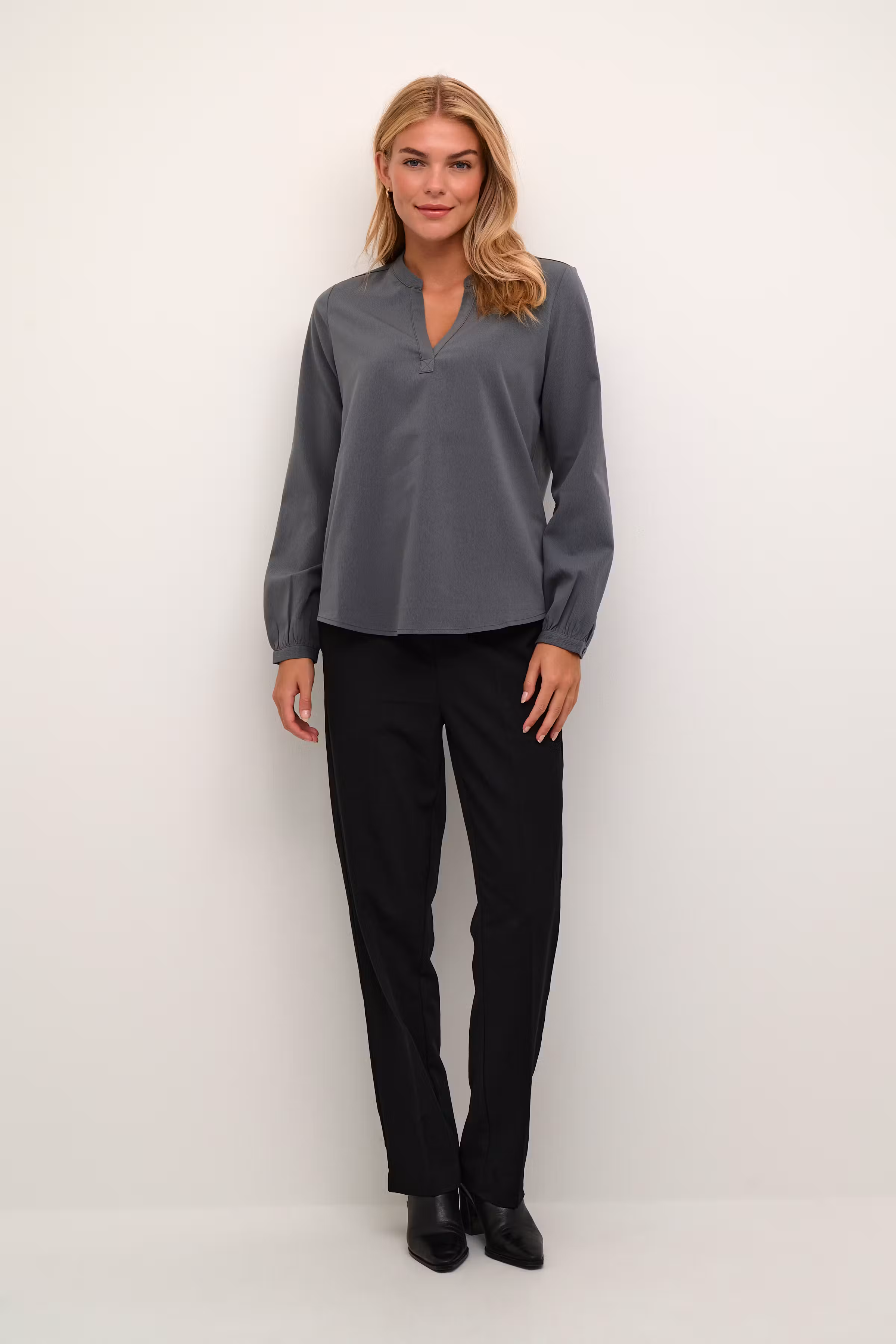 KAjanne Blus LOOKBOOK FRONT 10508508-180000