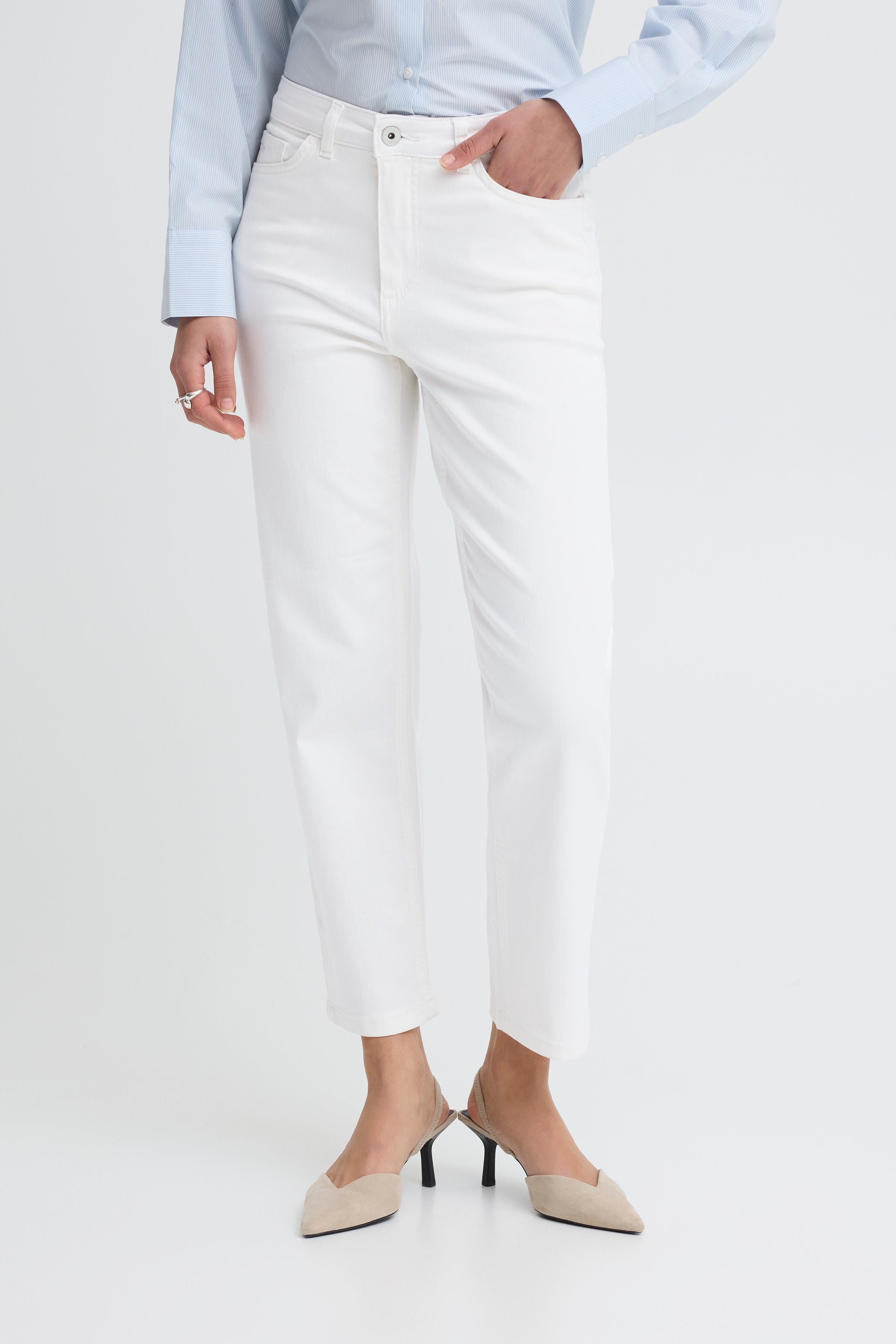 Jeans LOOKBOOK FRONT 20114112-114800