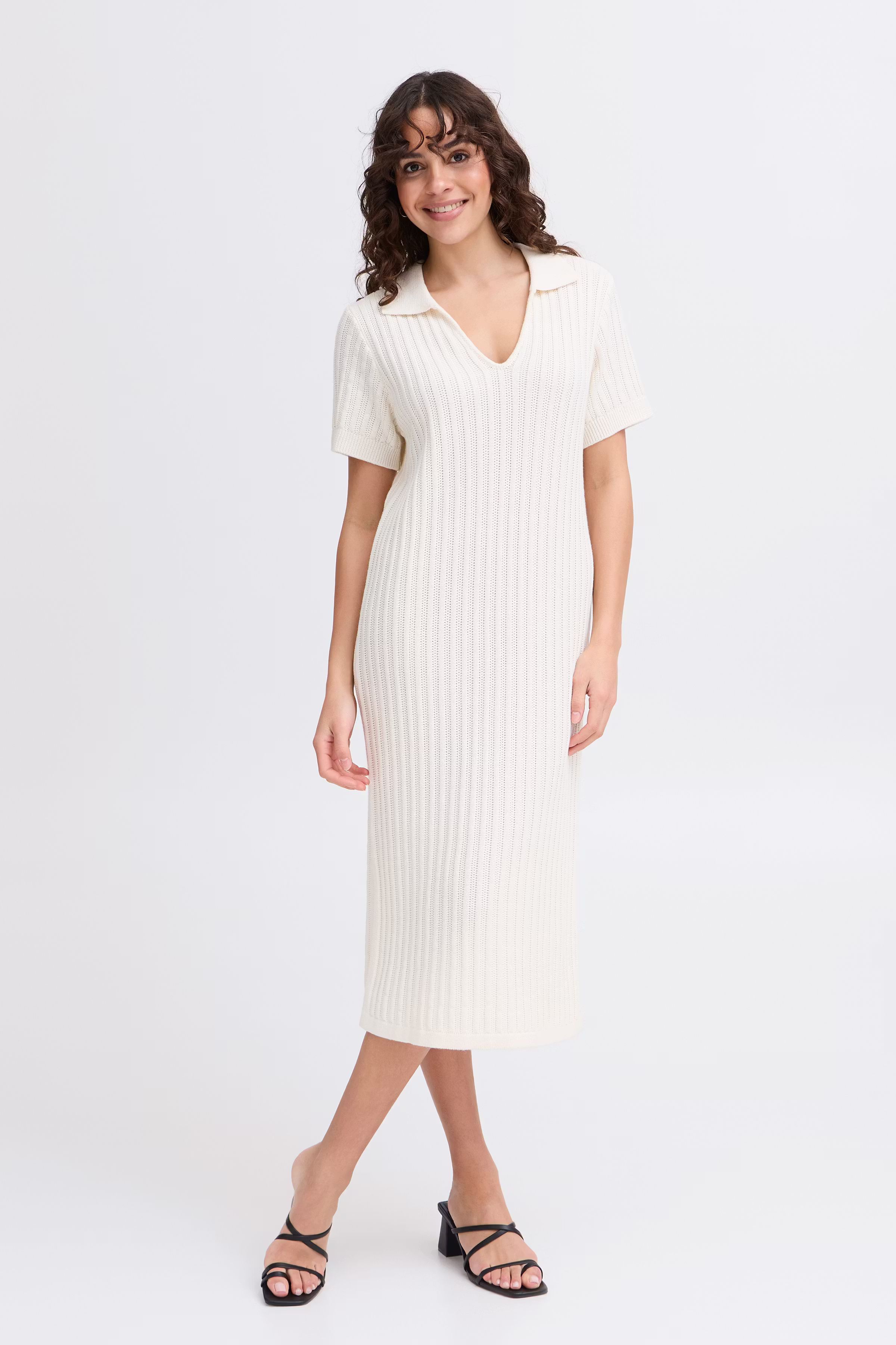 FROFELINA Jurk LOOKBOOK FRONT 20615698-110701