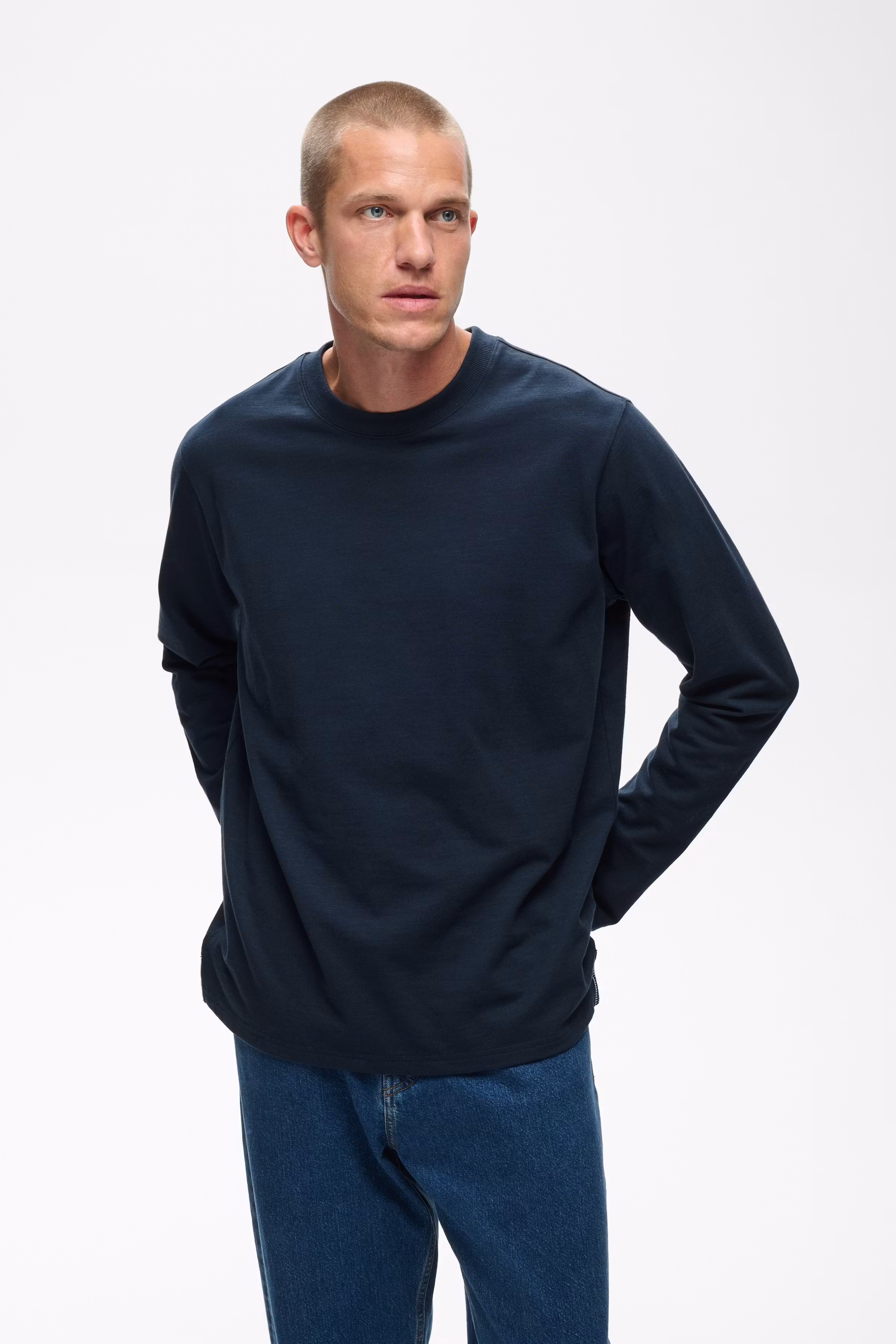 MAkai T-shirt LOOKBOOK FRONT 30208868-194011