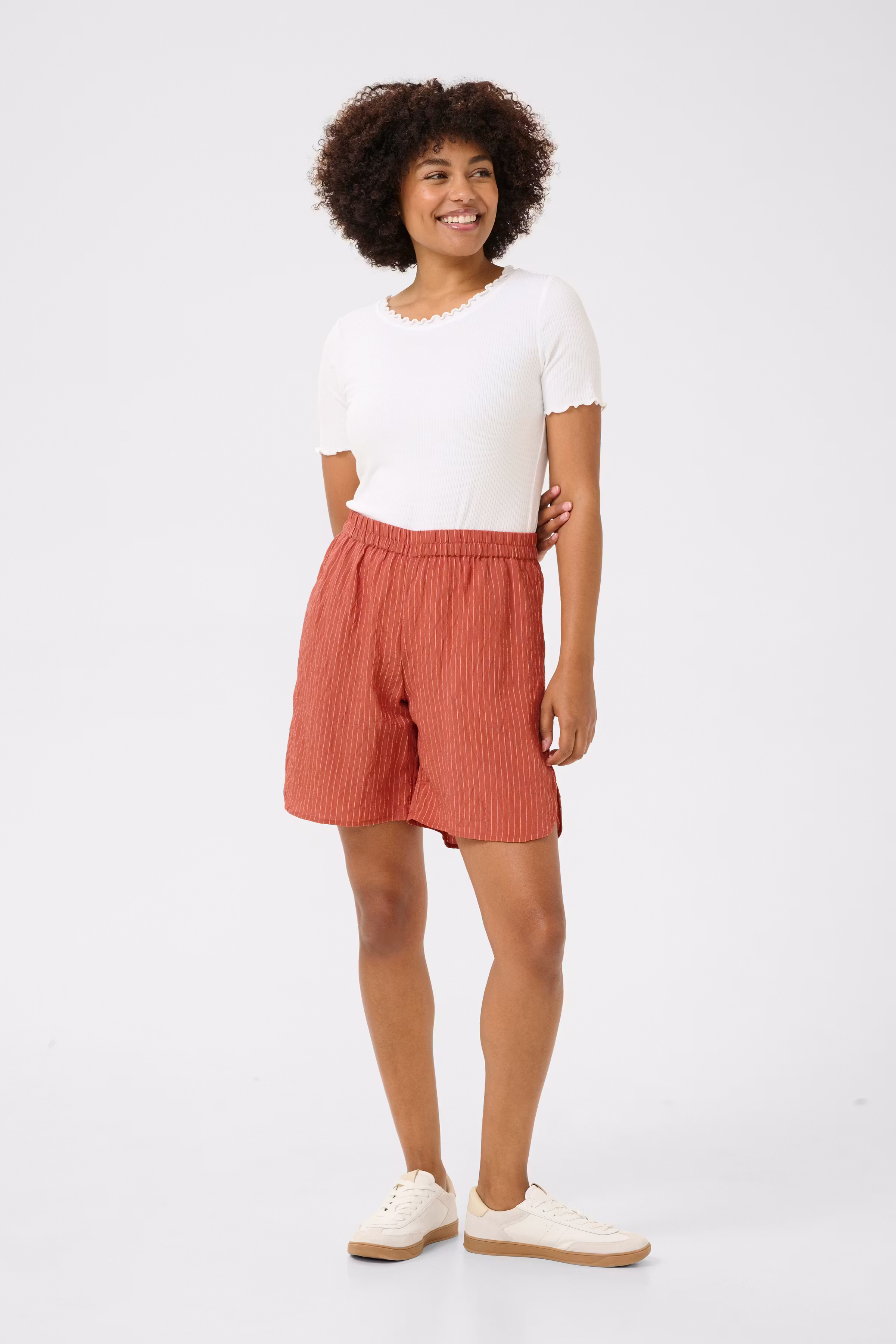 CRCelia Shorts LOOKBOOK FRONT 10613618-107567