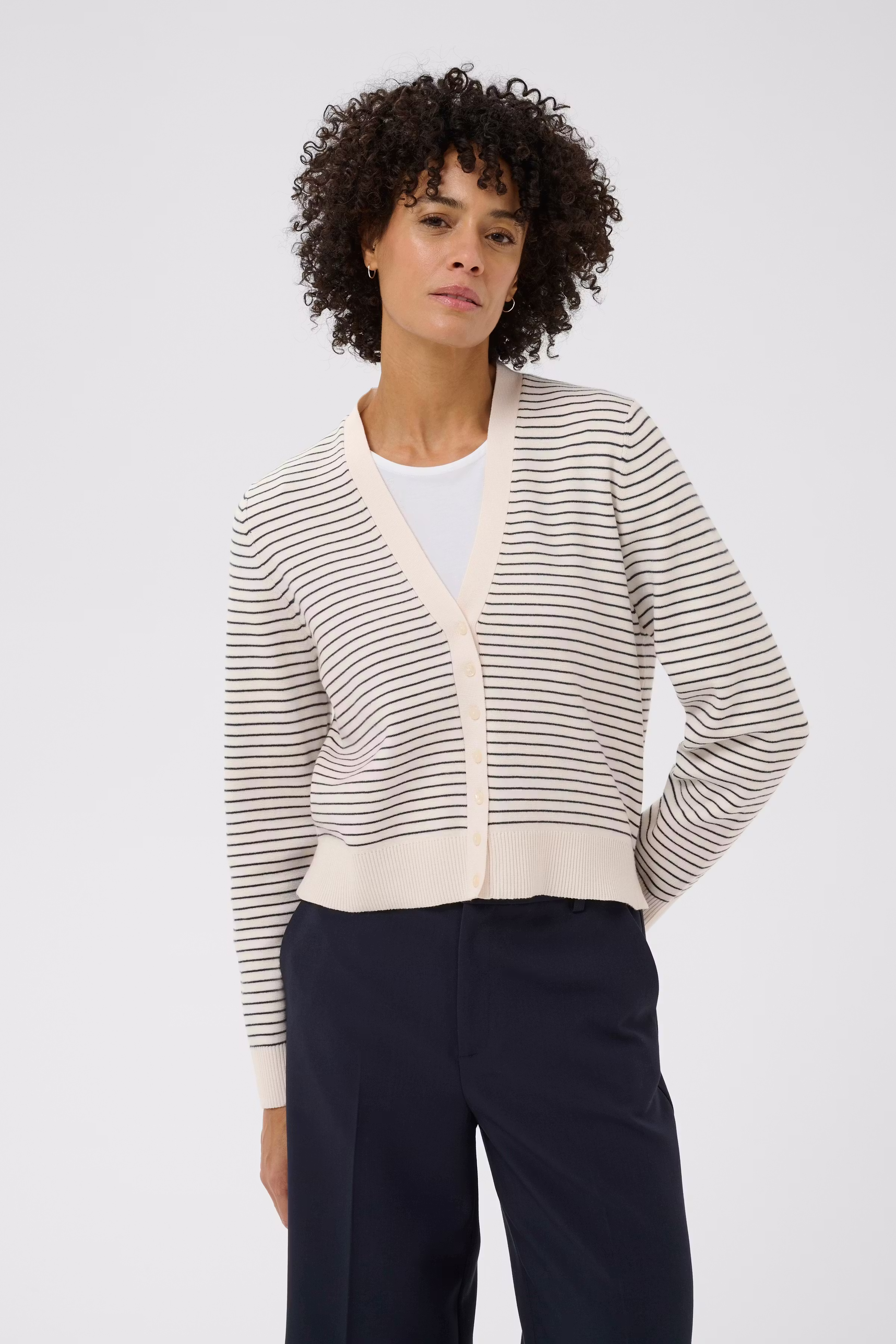 AnessaPW Cardigan LOOKBOOK FRONT 30310394-304781