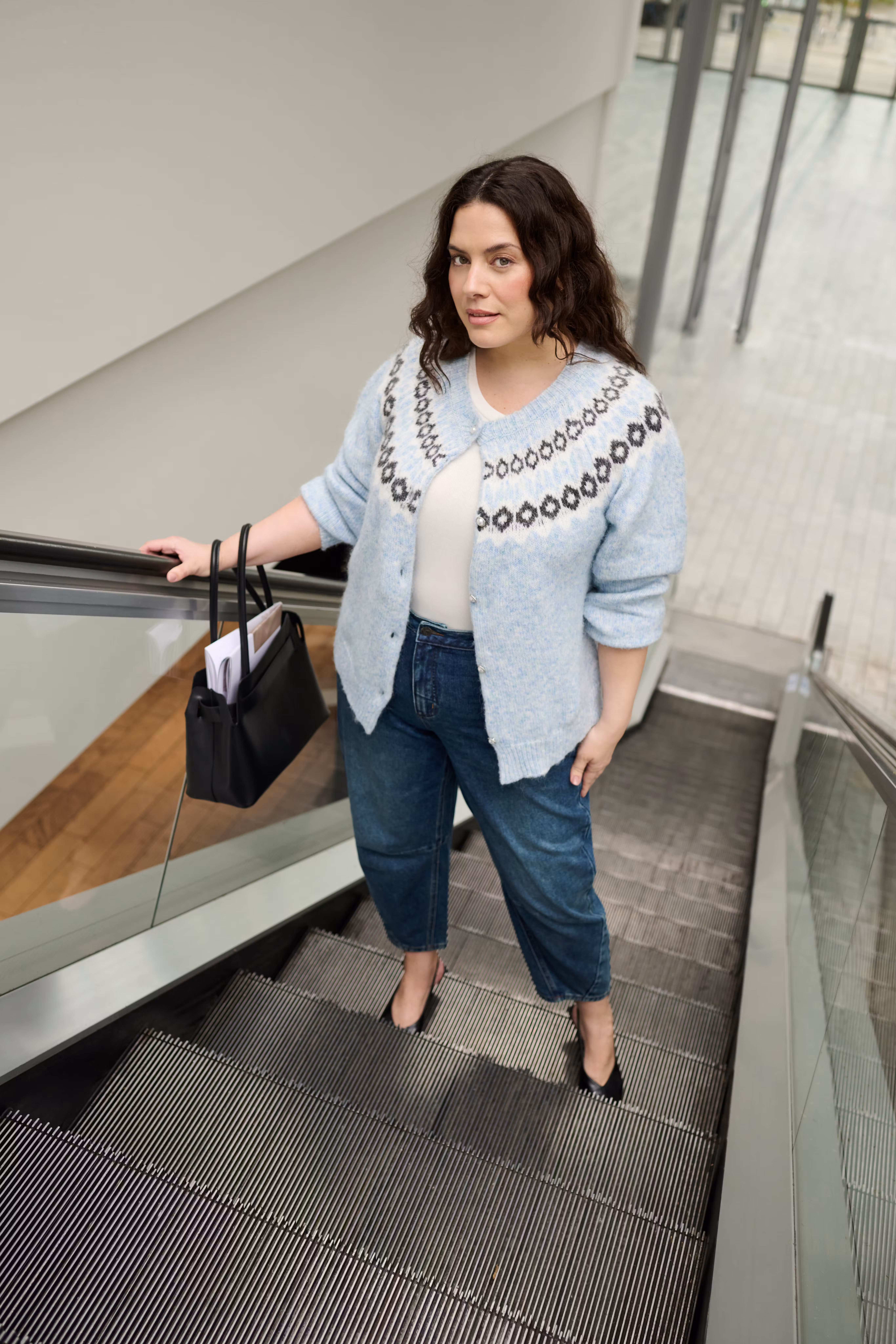 KCbettany Cardigan LOCATION NONE 10584429-110066