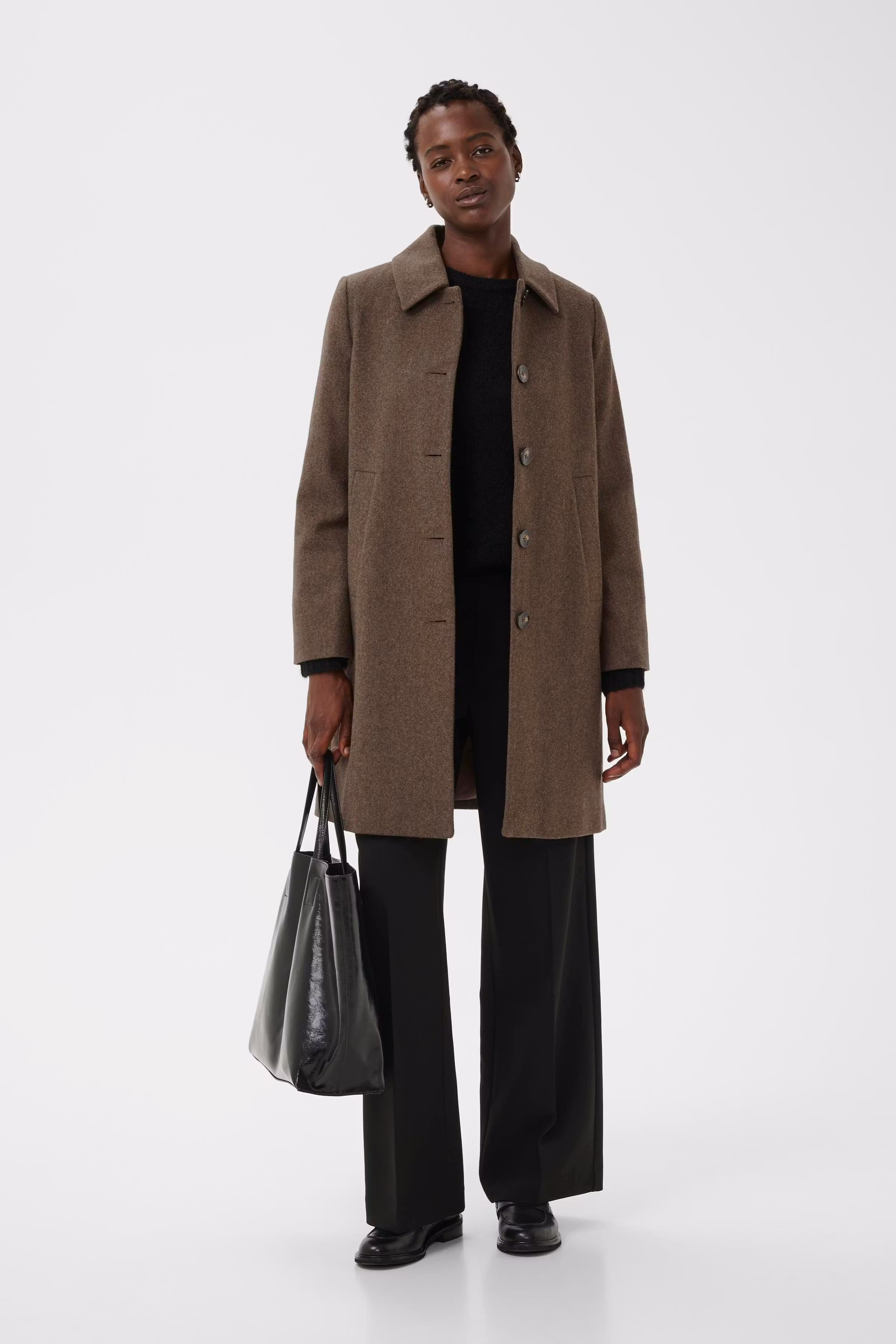 Kamillas Coat LOOKBOOK FRONT 30309752-303896