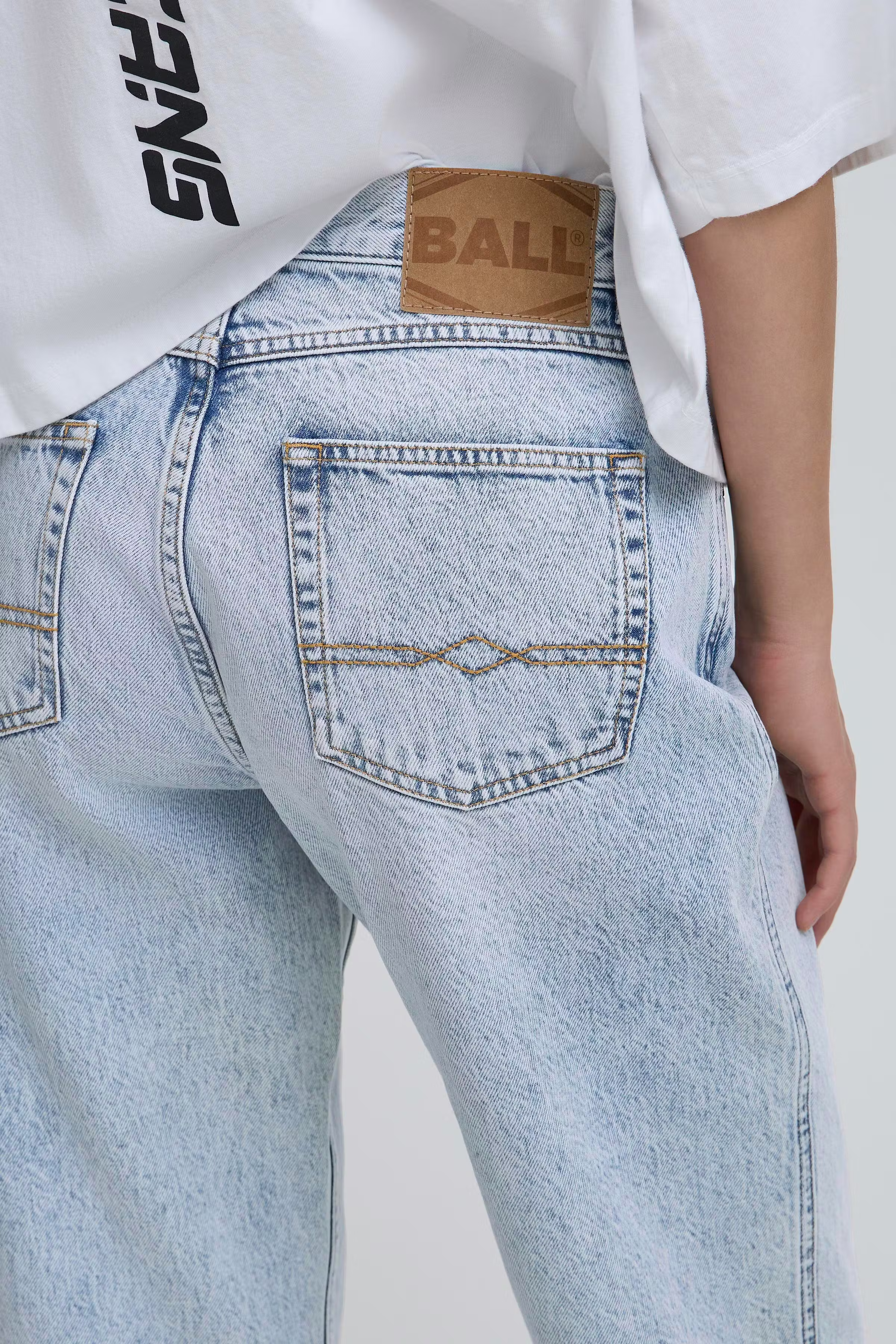 BAPAOLO Cropped Jeans LOOKBOOK DETAIL 50405360-204625