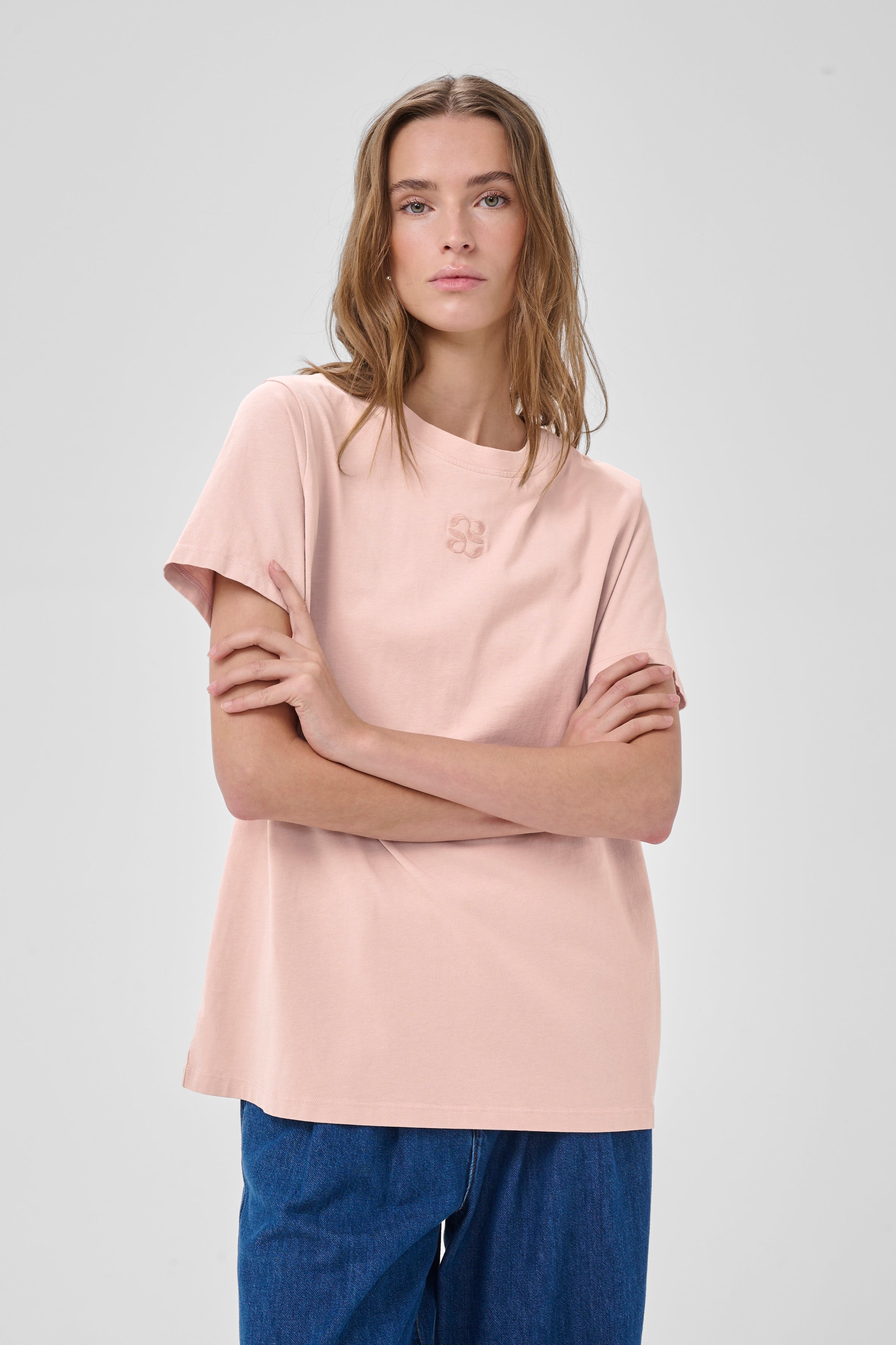 SeattleMW Logo T-shirt LOOKBOOK FRONT 10704898-109263