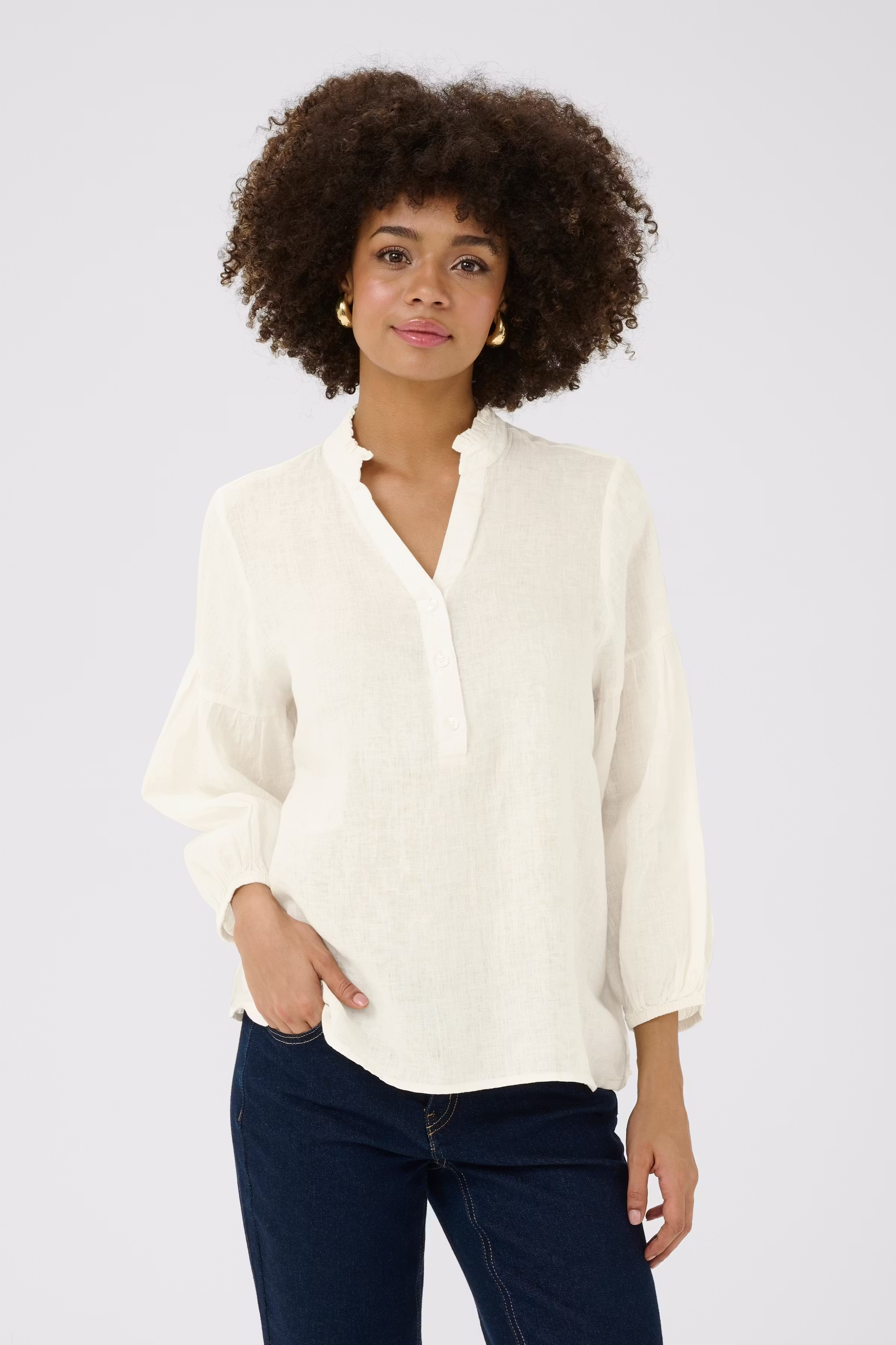 CUnyssa Blouse 100% Linen LOOKBOOK FRONT 50111695-500013