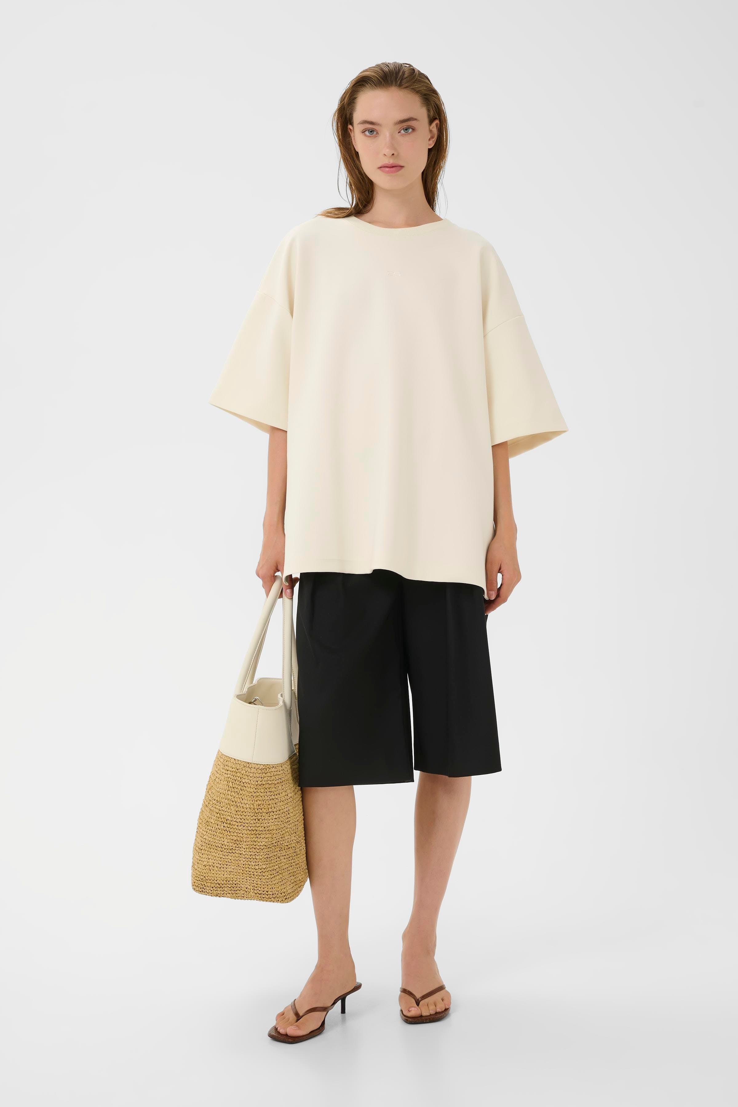 GZamina T-shirt LOOKBOOK FRONT 10911231-130905