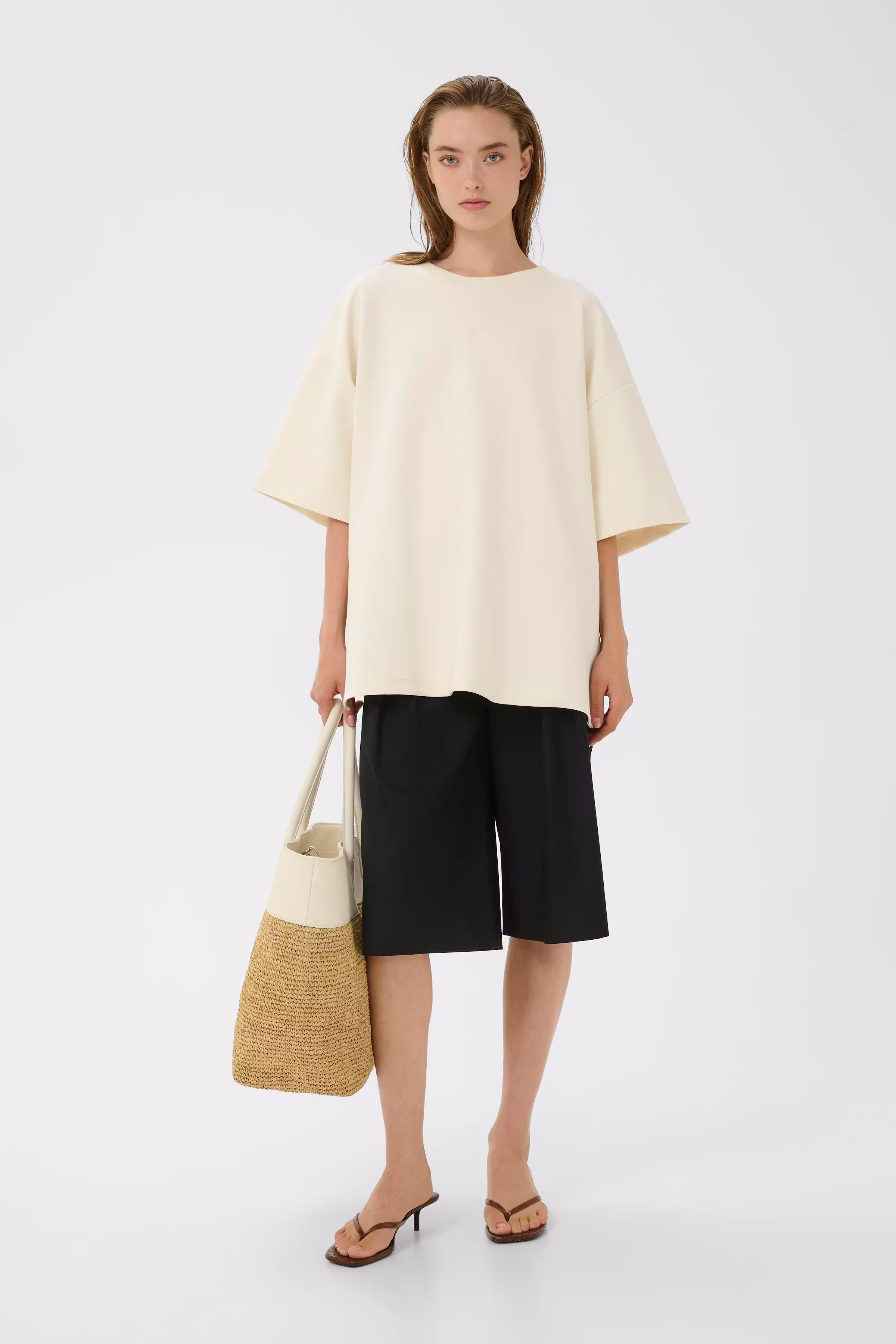 GZamina T-shirt LOOKBOOK FRONT 10911231-130905