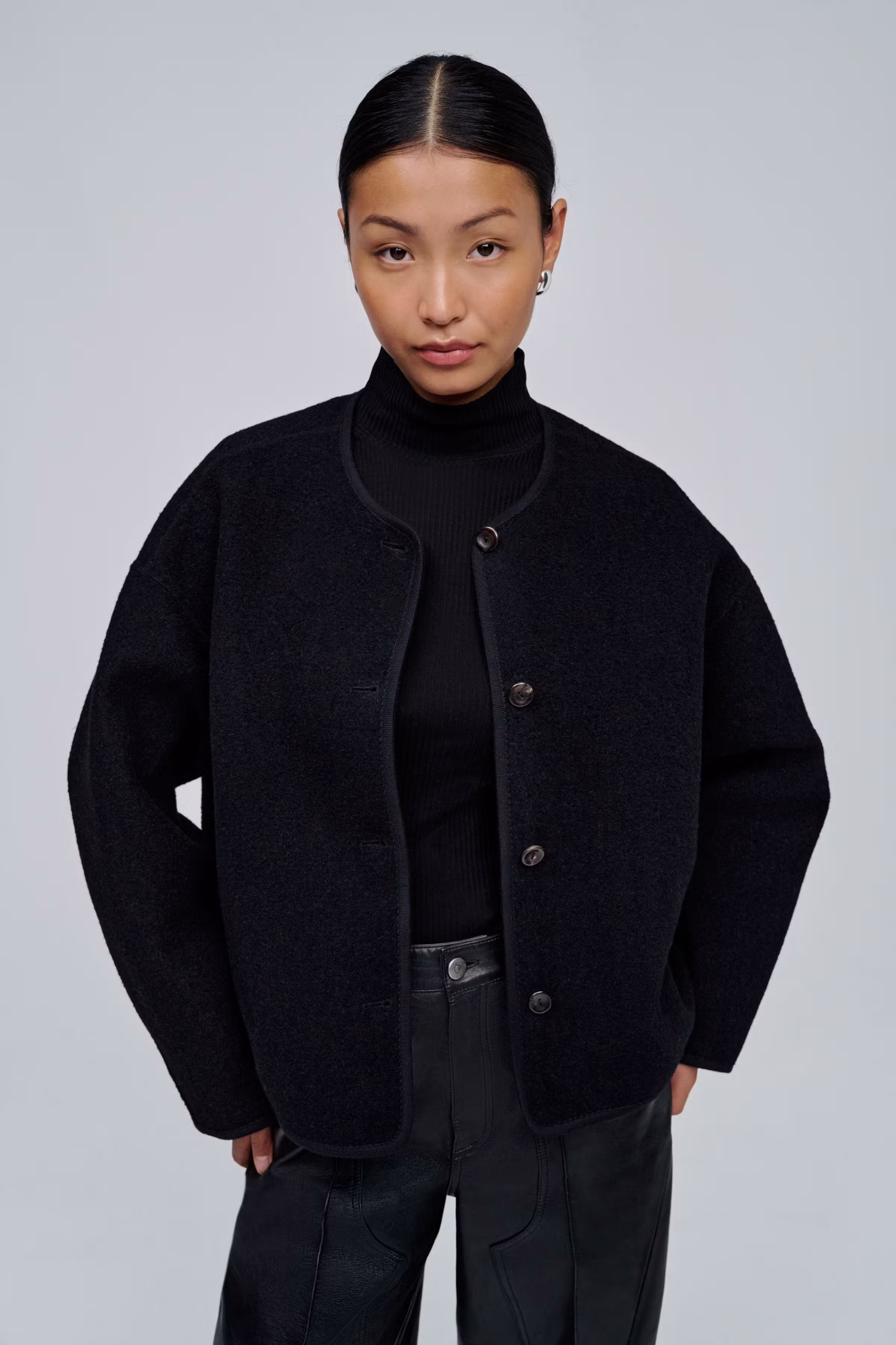 IOJuventa Outerwear LOOKBOOK FRONT 30600104-BK999