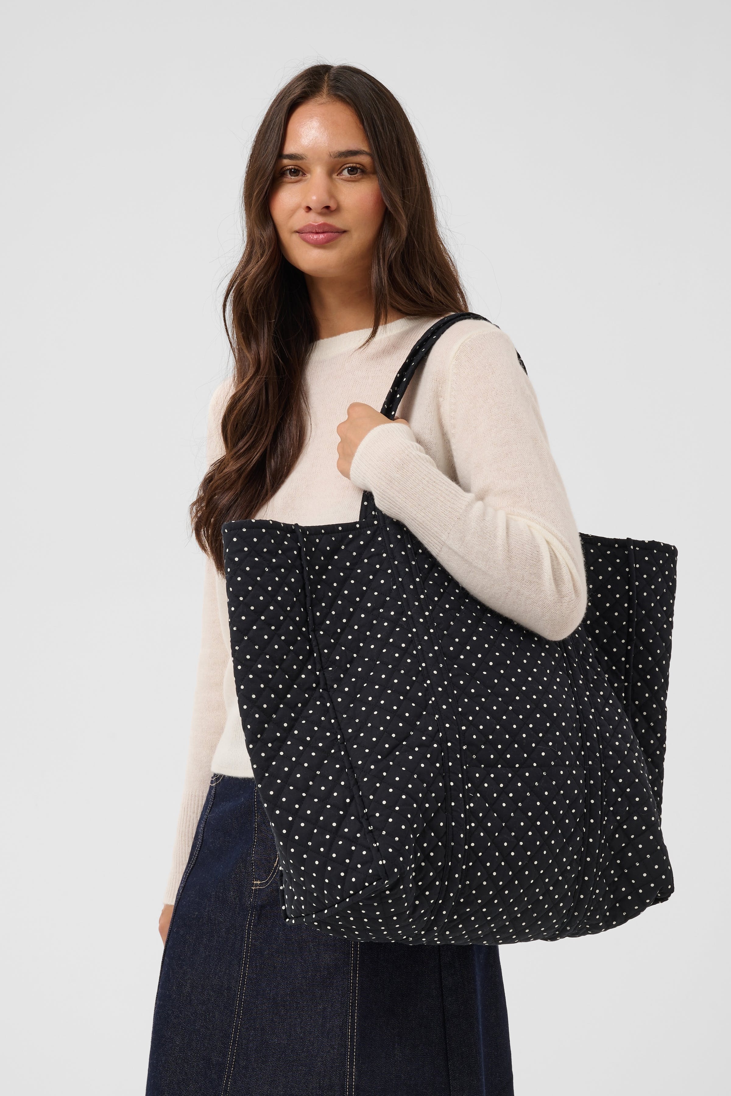 KAsille Taske LOOKBOOK FRONT 10512519-1000073