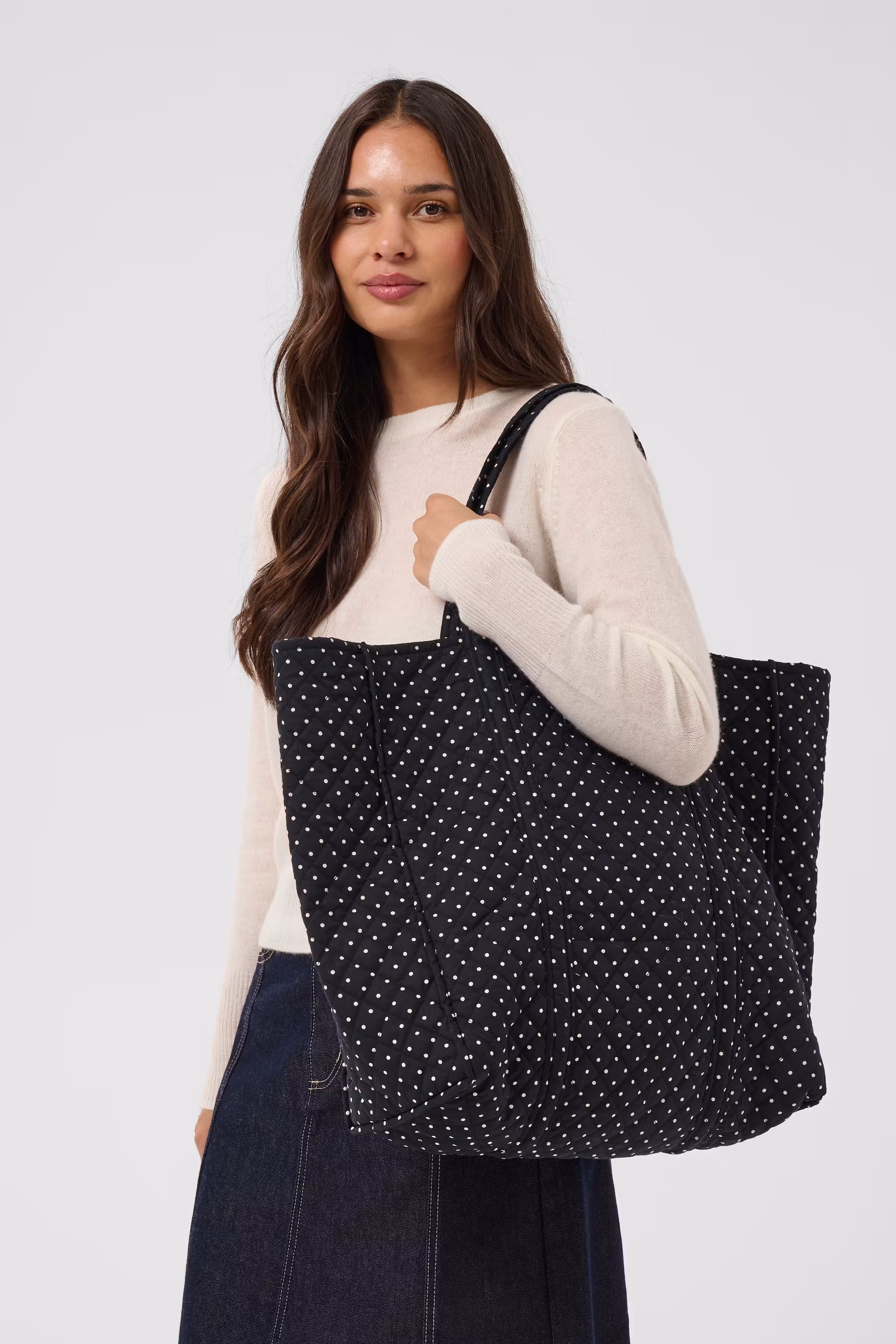 KAsille Tasche LOOKBOOK FRONT 10512519-1000073