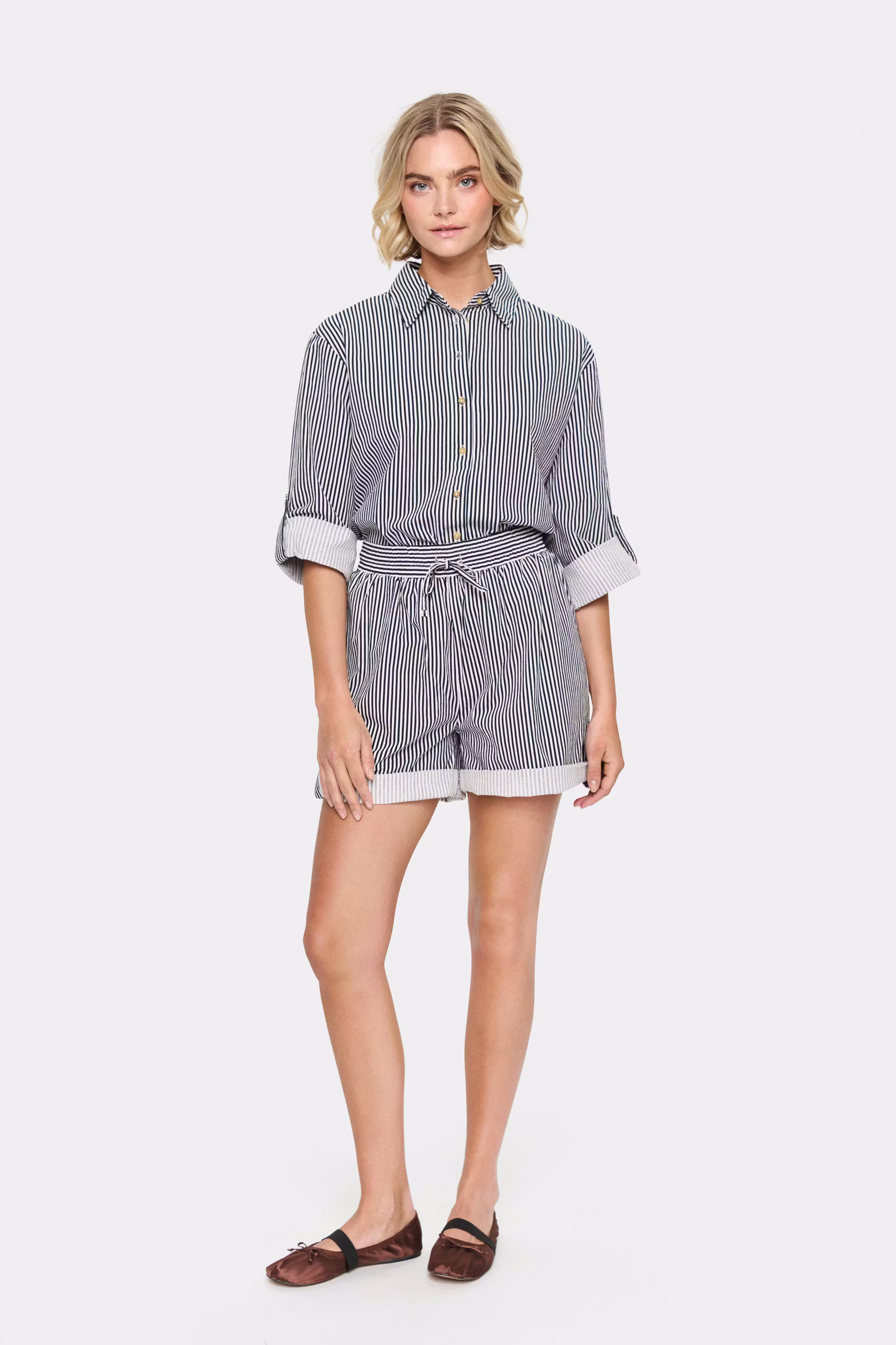 ZalindaSZ Shorts LOOKBOOK FRONT 30513891-303492