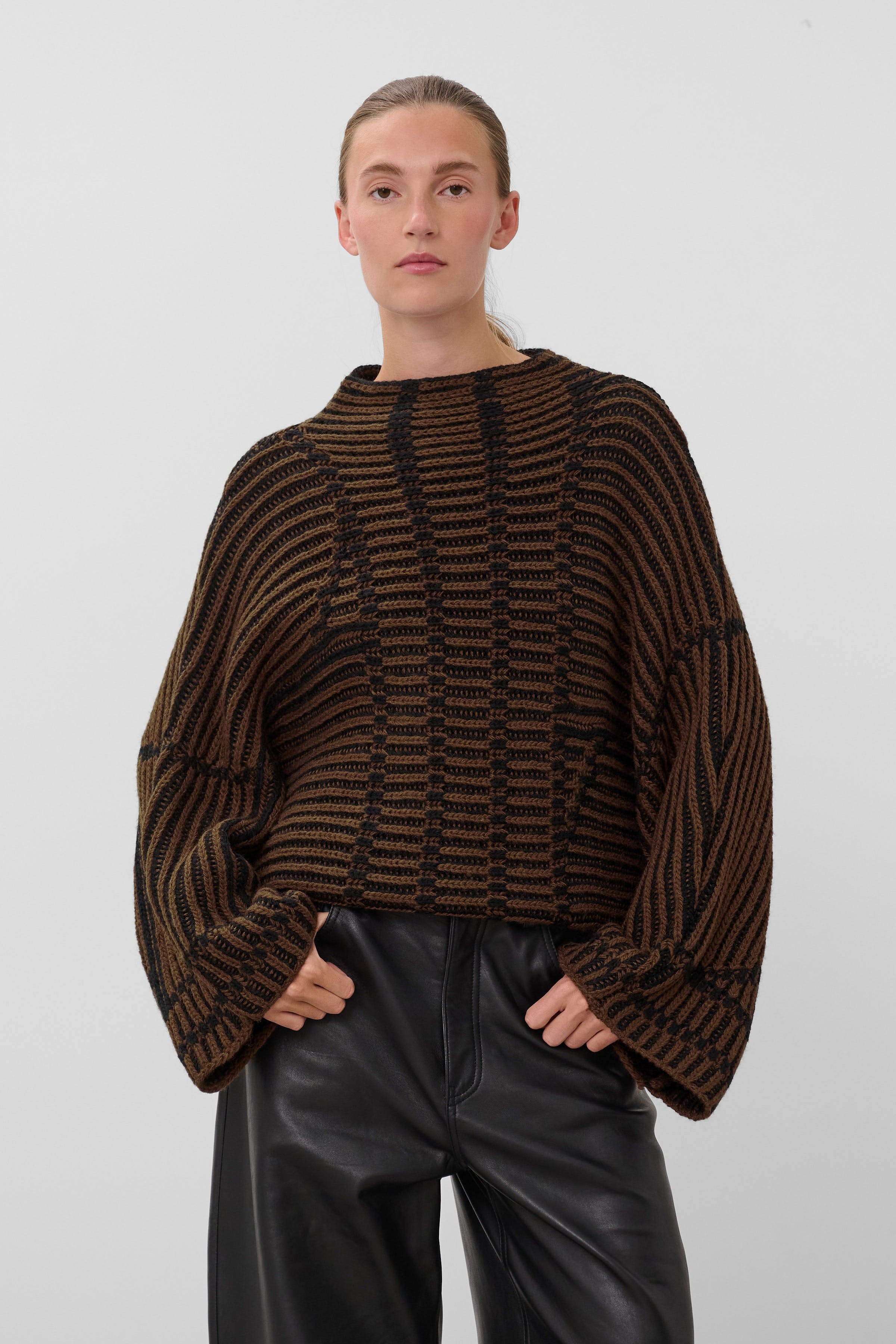 SLYlva Pullover LOOKBOOK FRONT 30409868-305597