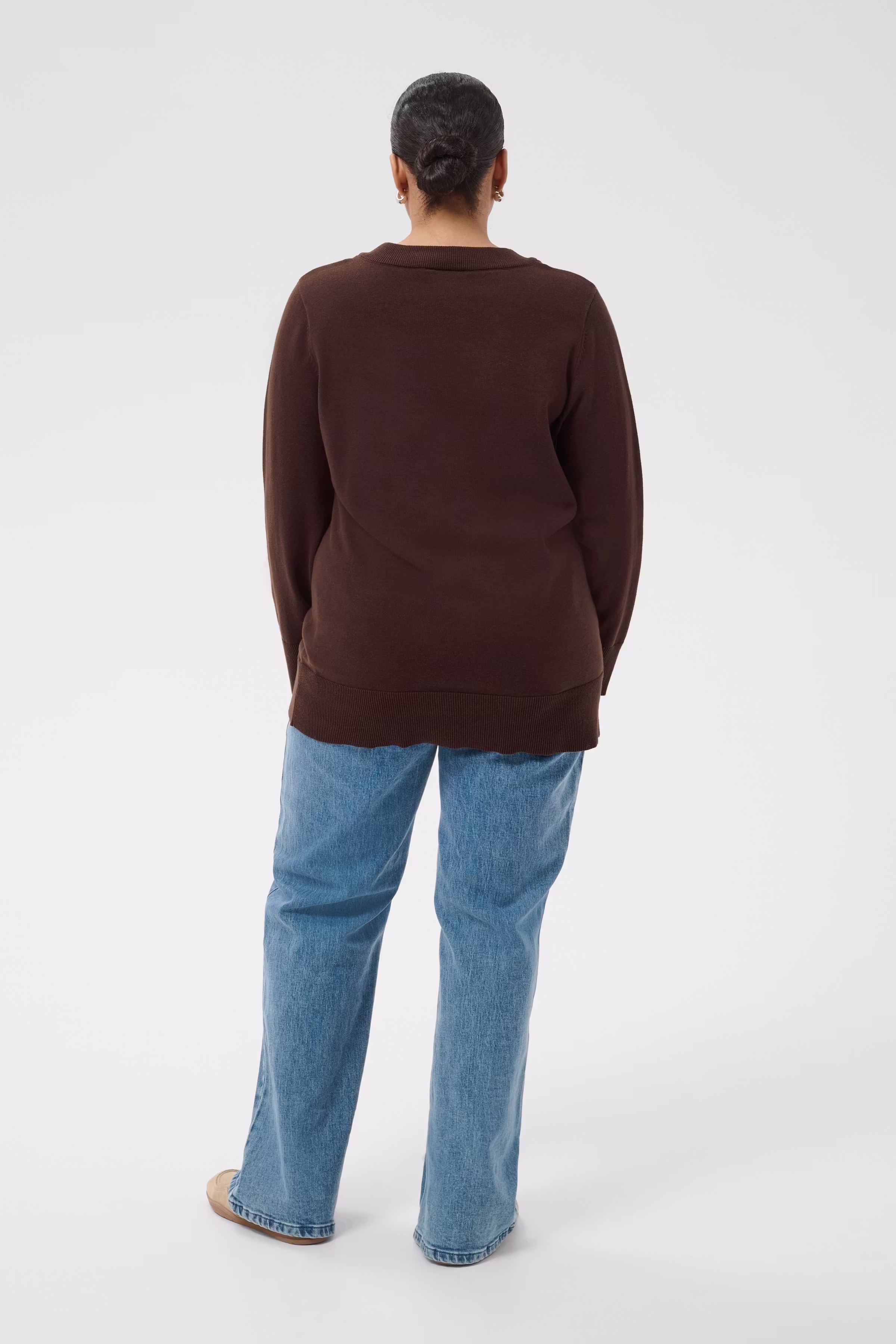 KCharia Pullover LOOKBOOK BACK 10584321-190915