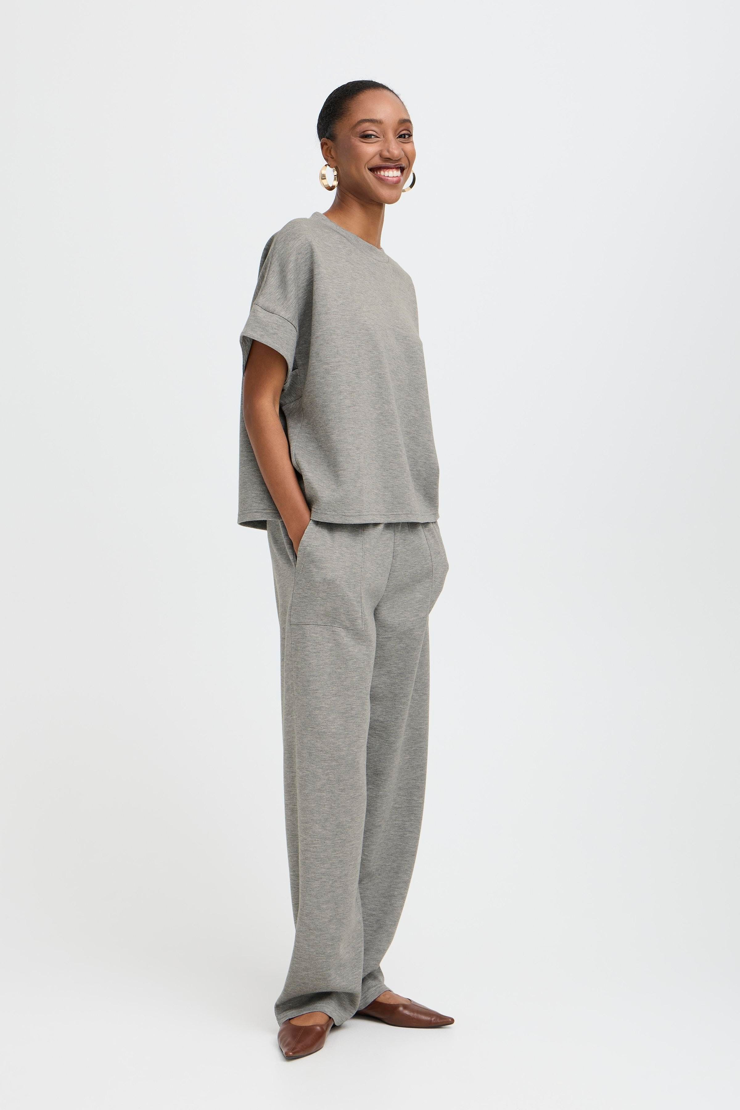 BYPUSTI Sweatshirt LOOKBOOK FRONT 20817178-200455