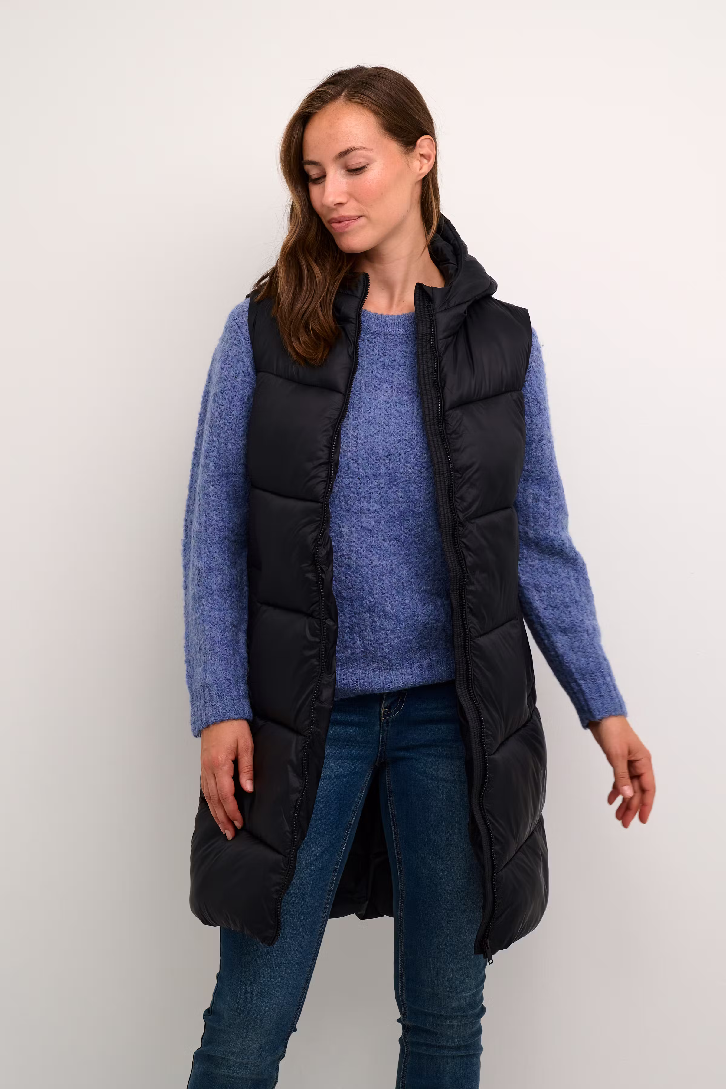 CRLora Warm vest LOOKBOOK FRONT 10610949-100120