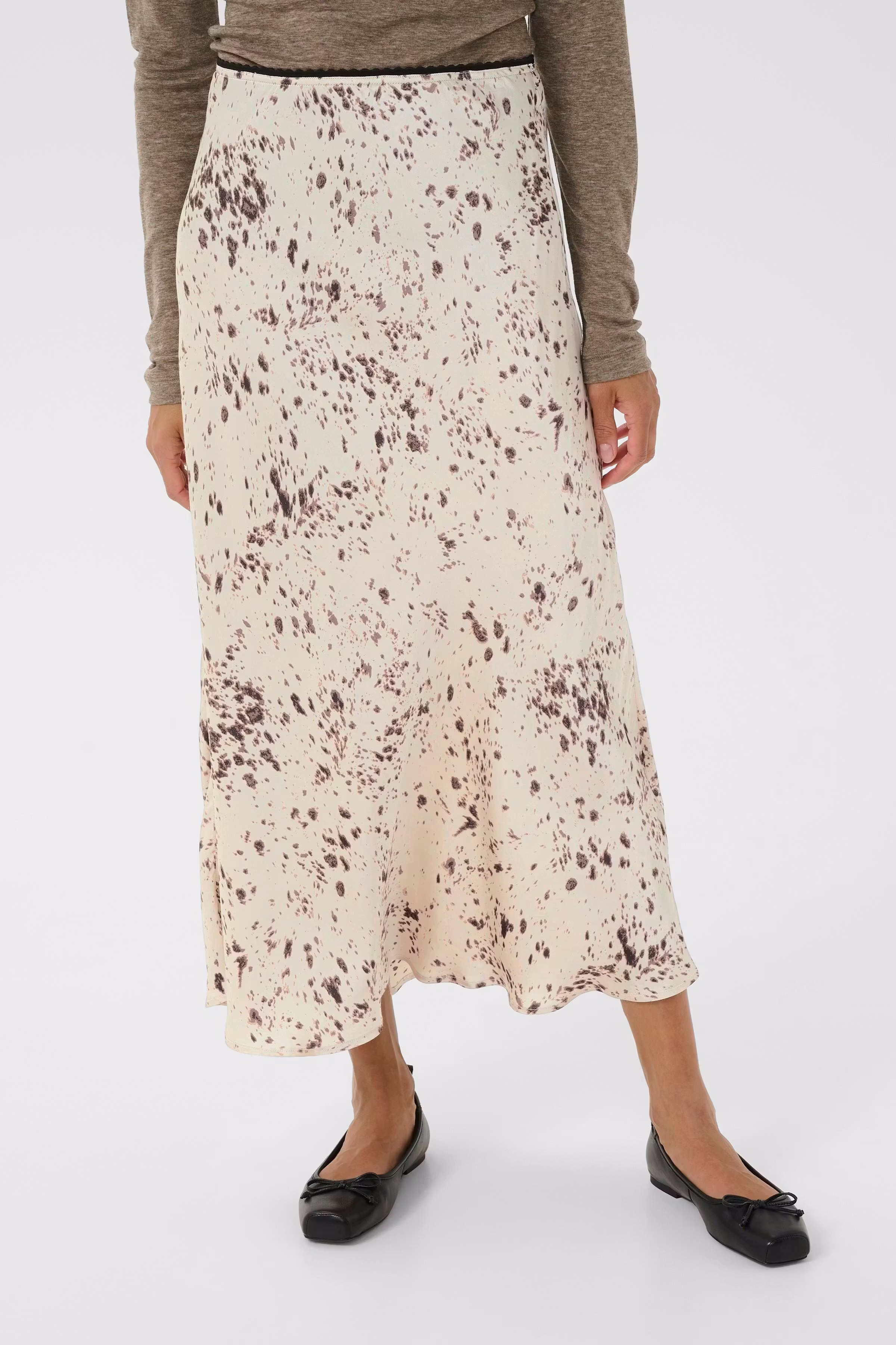 LaurinaPW Kjol LOOKBOOK FRONT 30308872-304223