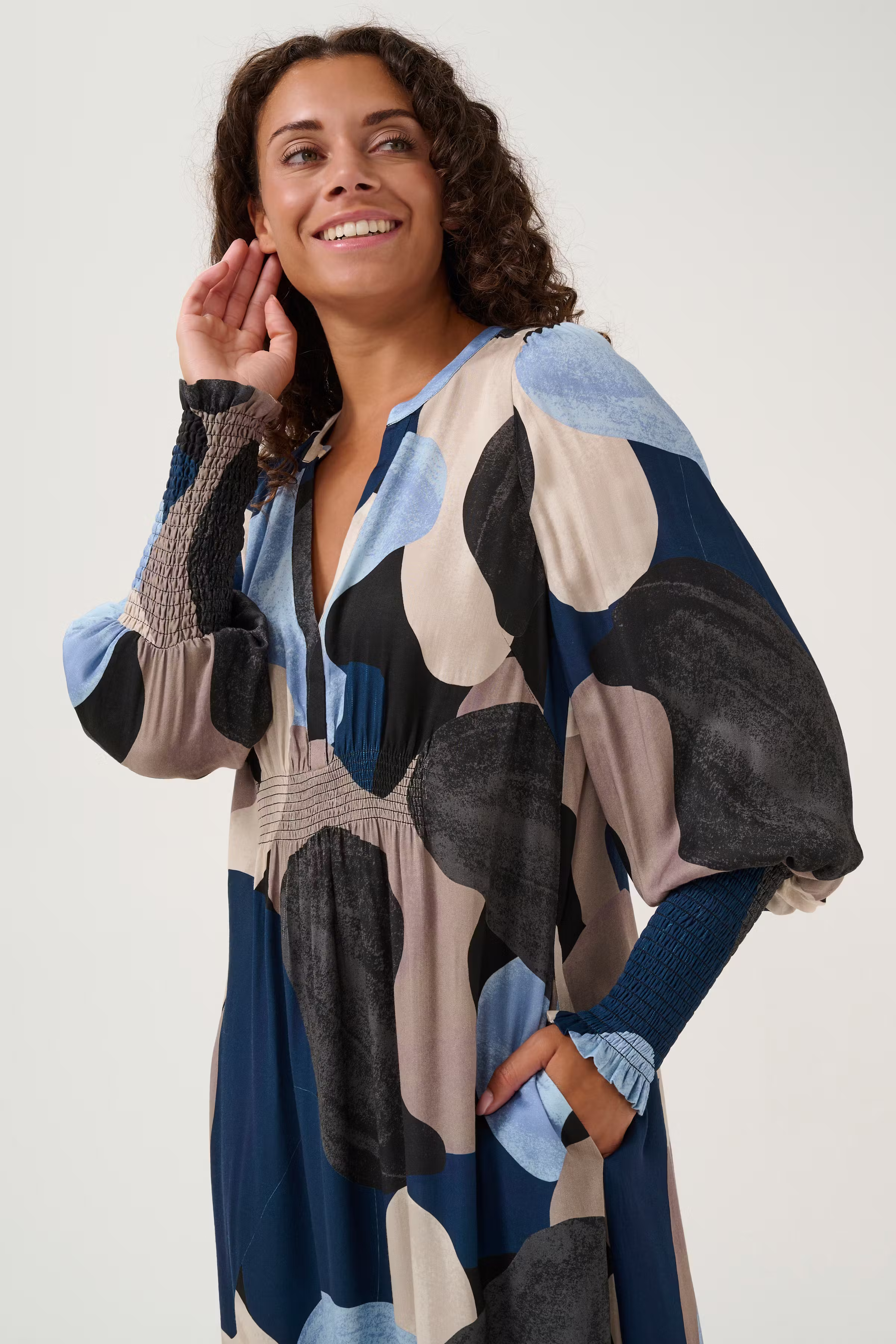 CUdana Kjole LOOKBOOK DETAIL 50110177-107176