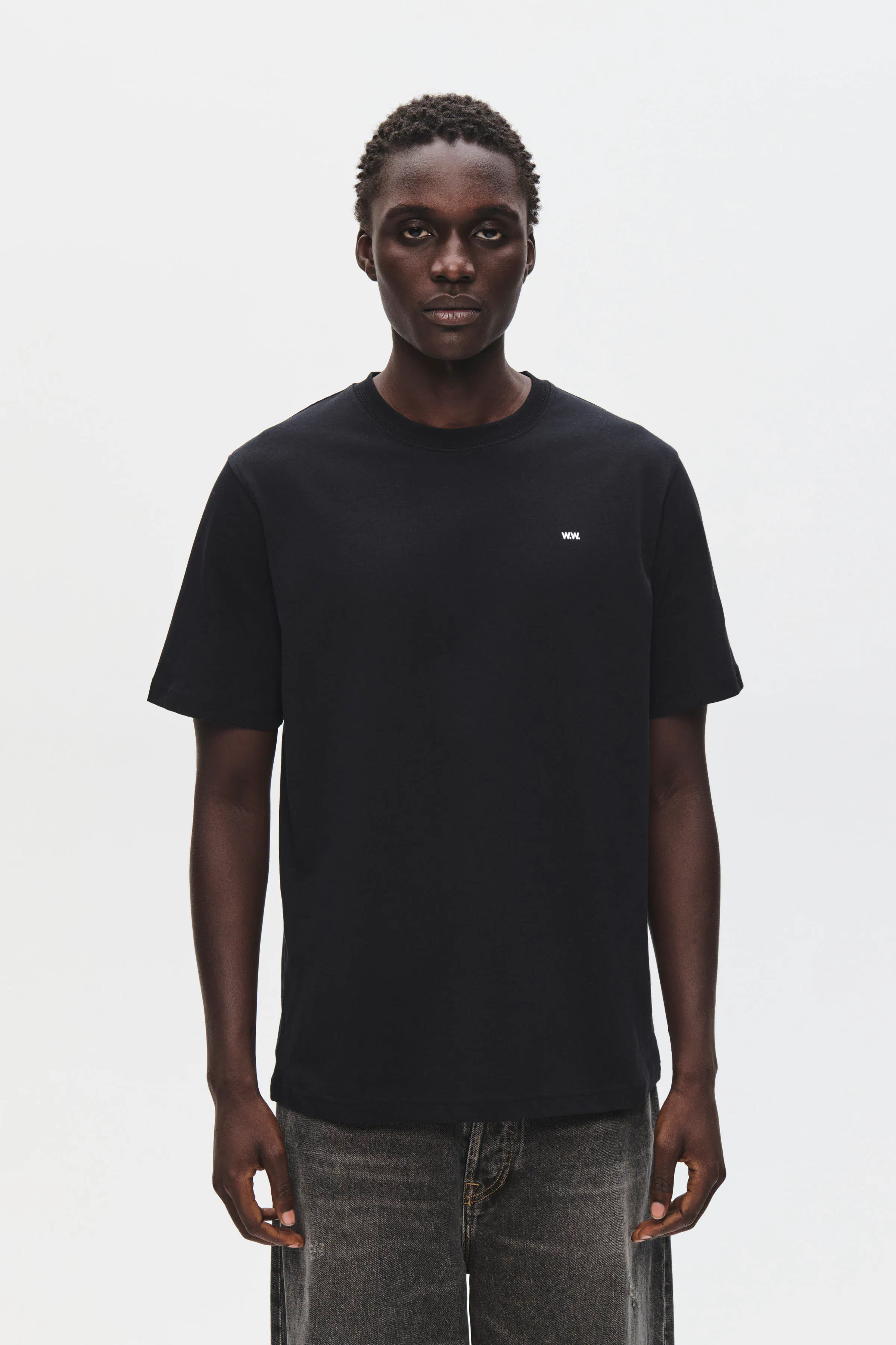 WWEssential Sami T-shirt LOOKBOOK FRONT 30250245-303700