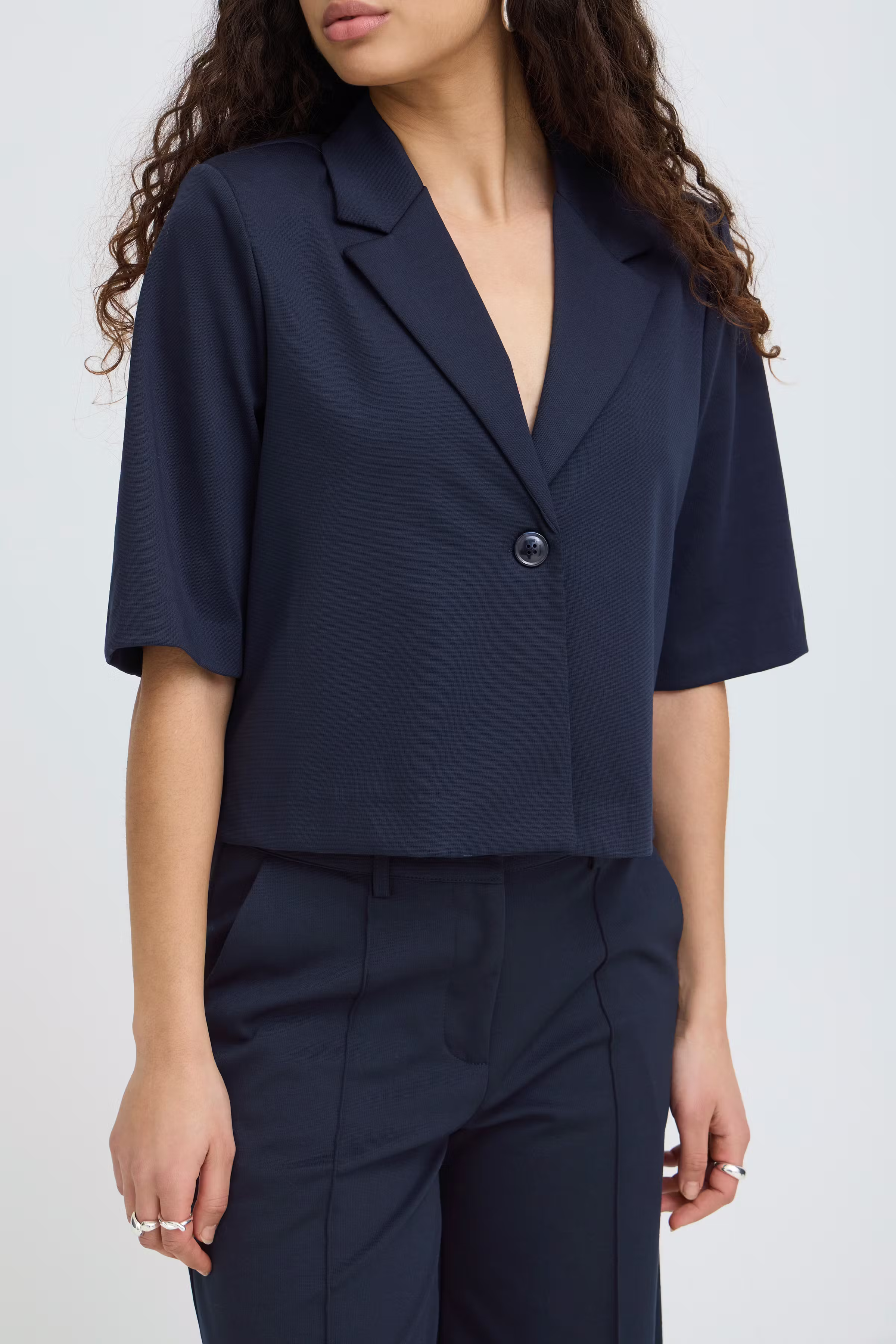 IHKATE CROPPED Blazer LOOKBOOK DETAIL 20123679-194010