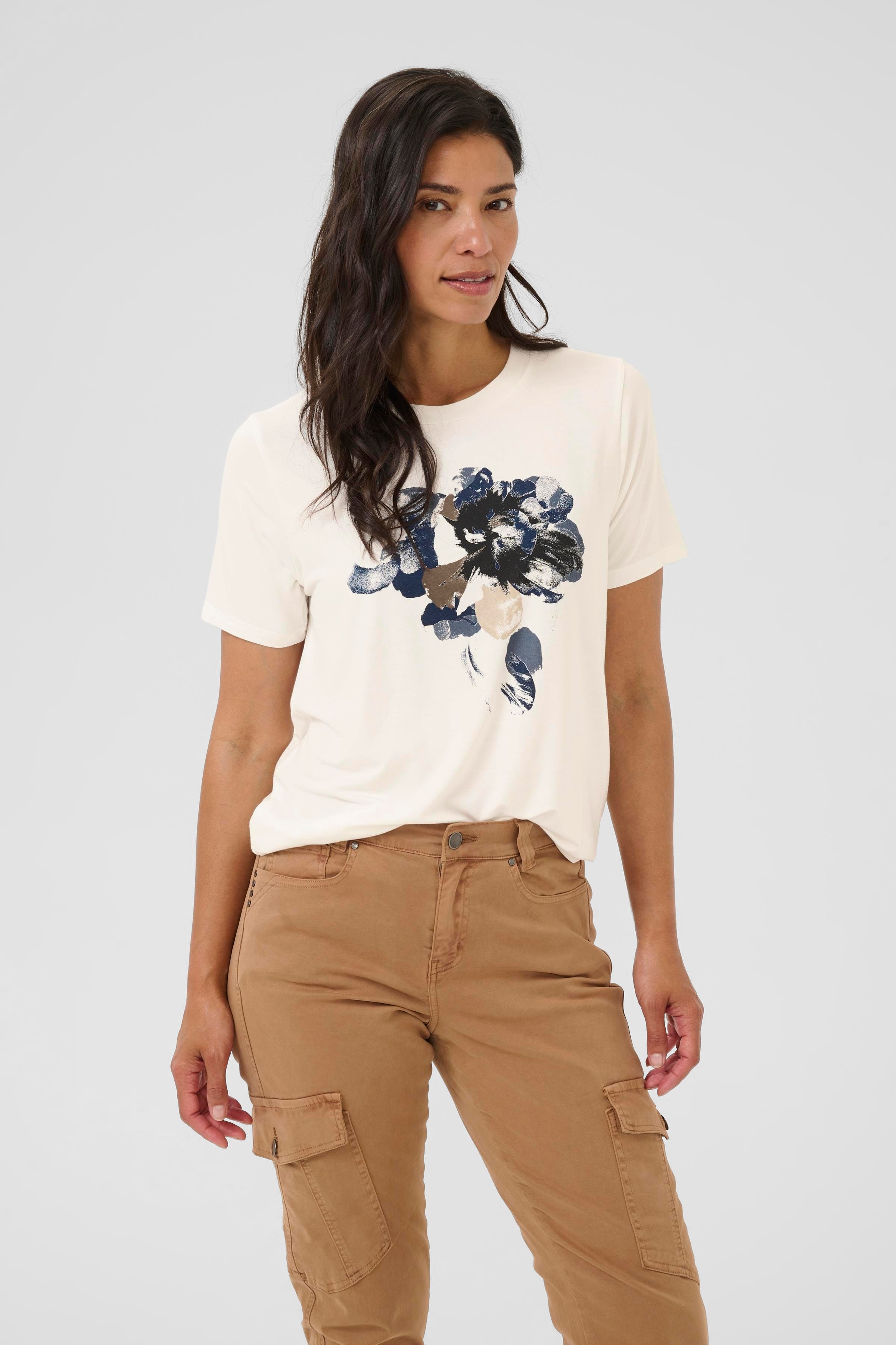 BPleona T-shirt LOOKBOOK FRONT 40200018-110602