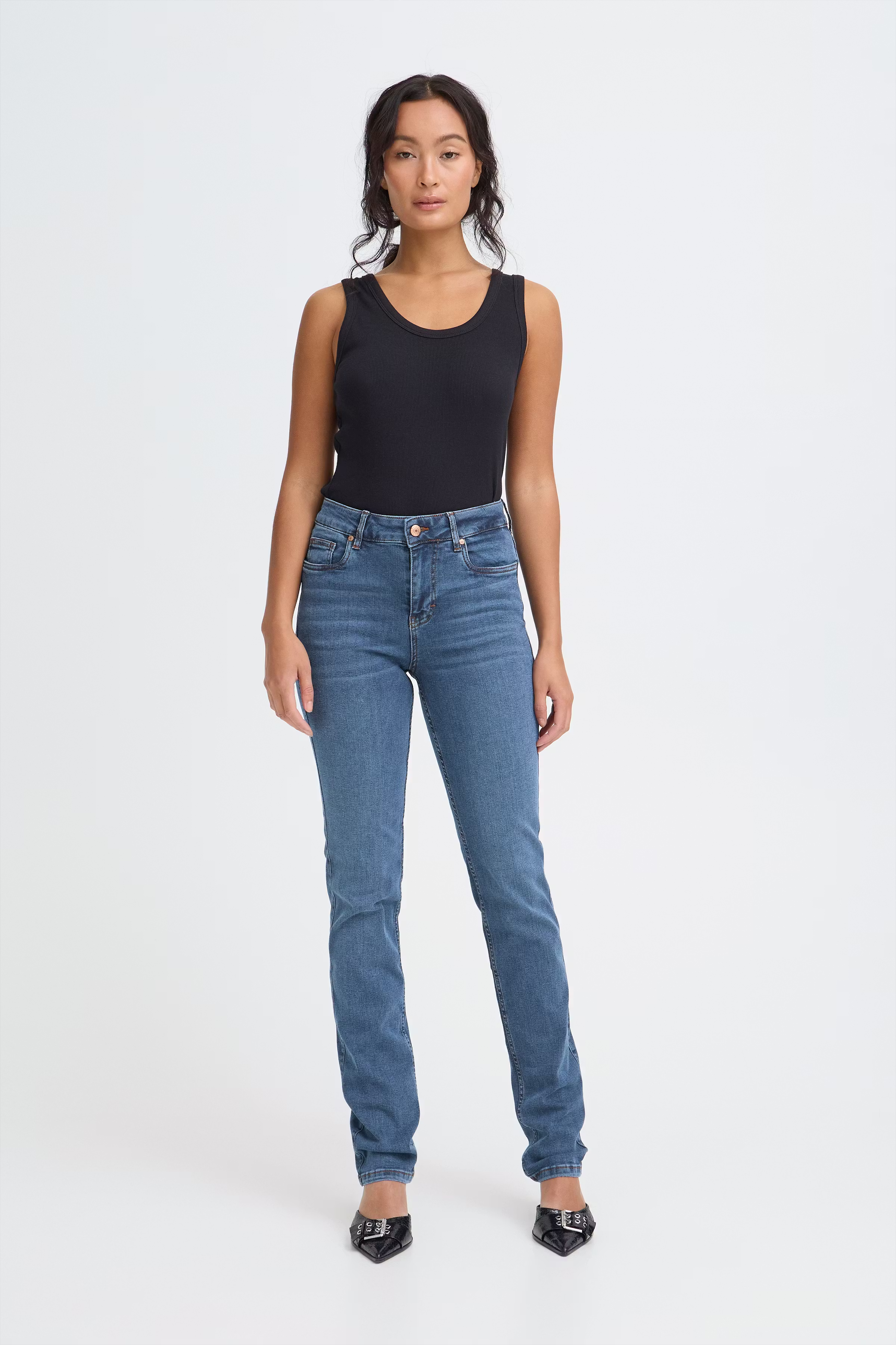 PZEMMA HW JEANS MEDIUM STRAIGH LOOKBOOK FRONT 50206336-205070