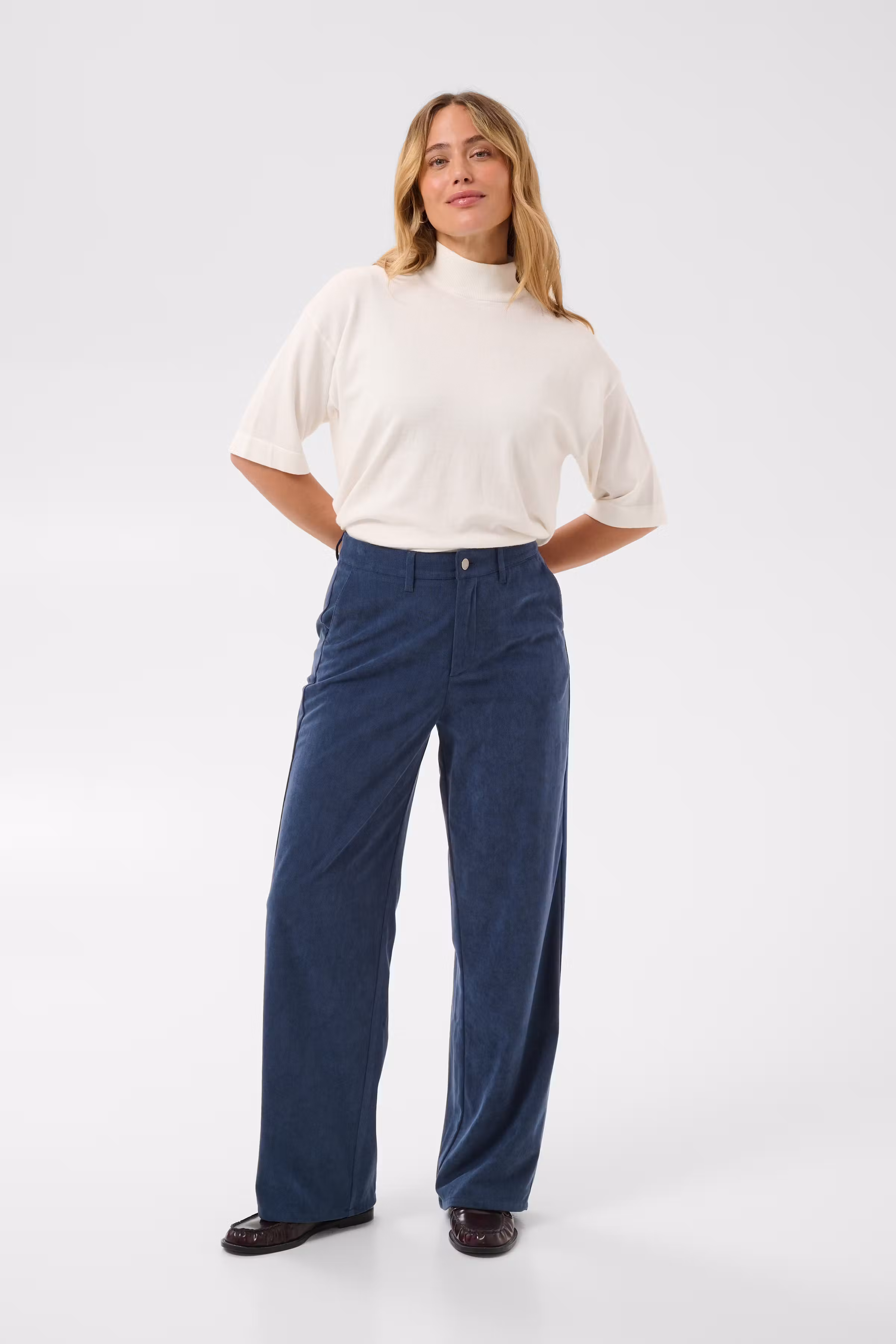KAsvaja Trousers LOOKBOOK FRONT 10513081-106706