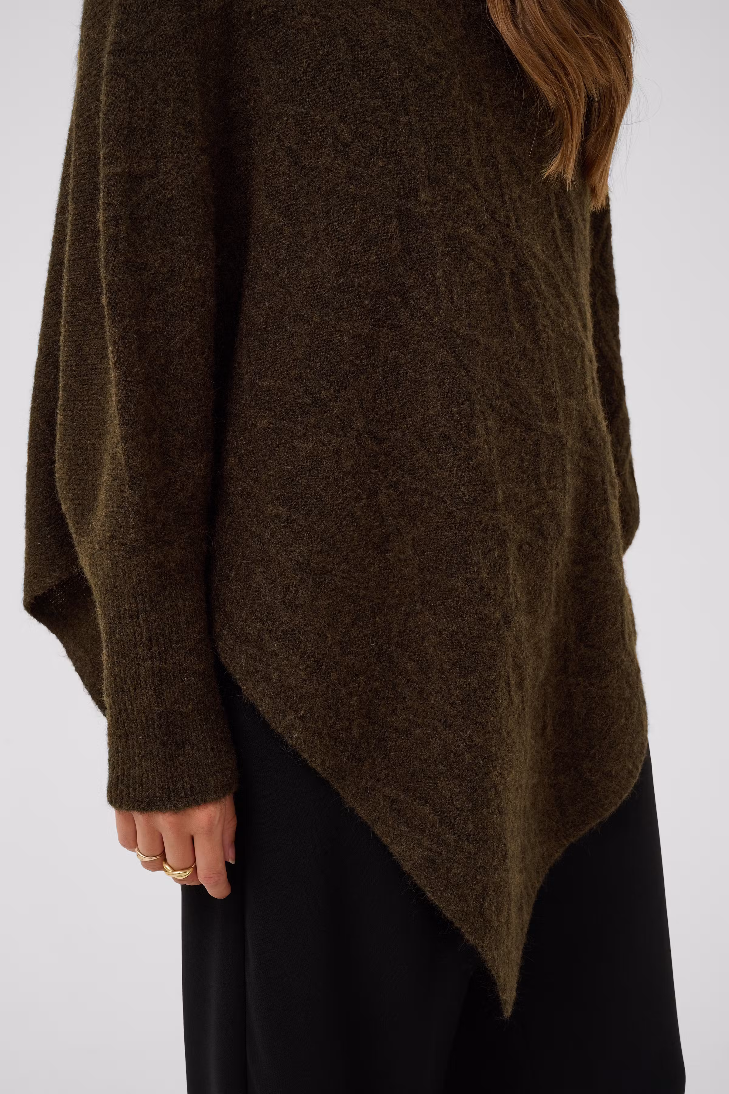 CRElsie Poncho LOOKBOOK DETAIL 10615537-1910161