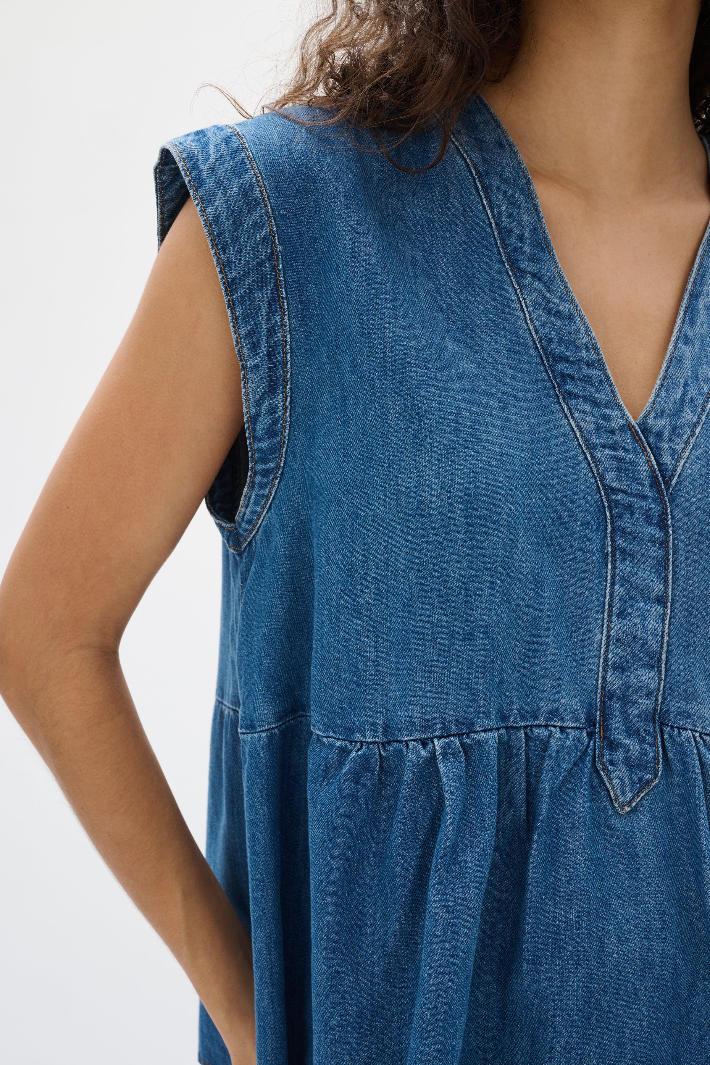 DaceyIW Blouse LOOKBOOK DETAIL 30110682-301251
