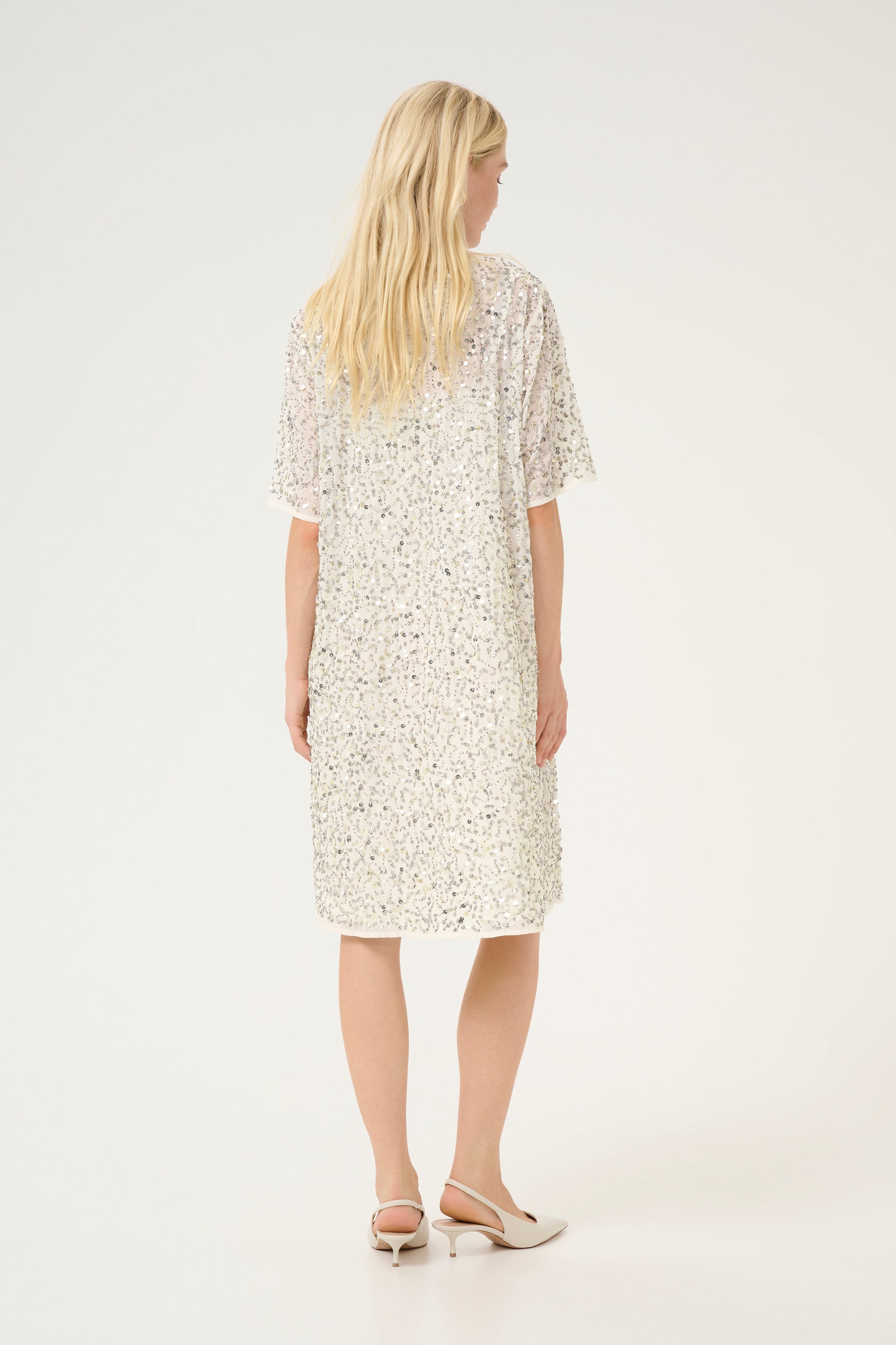 CUcherina Paljettklänning LOOKBOOK BACK 50111580-107392