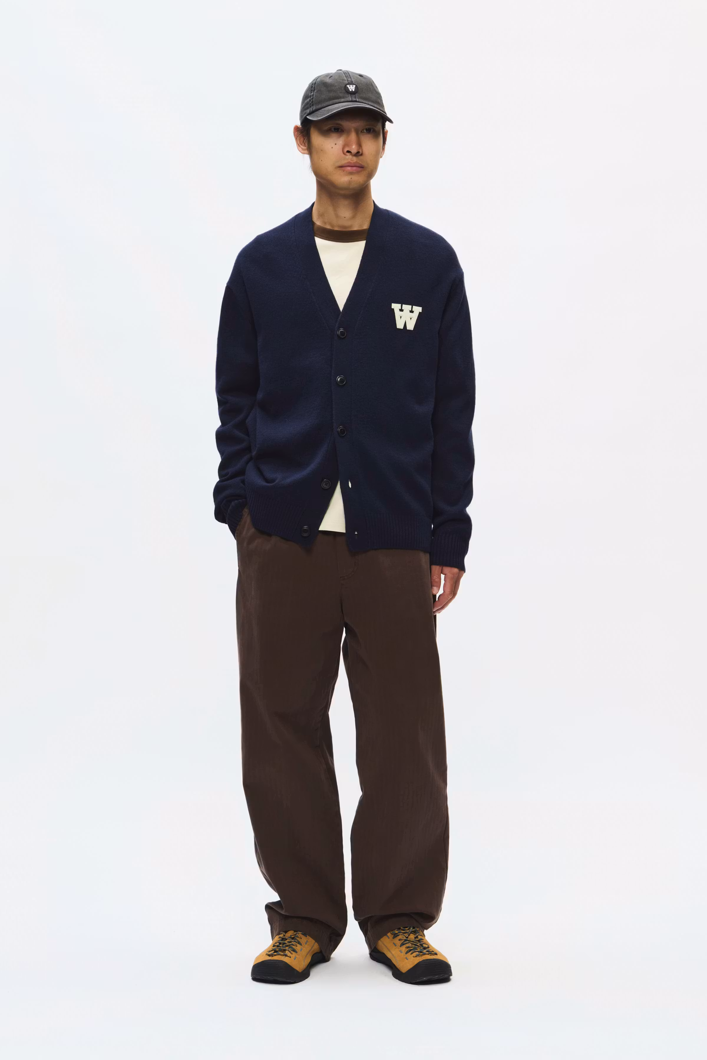 WWTay Cardigan LOOKBOOK FRONT 30251648-194011