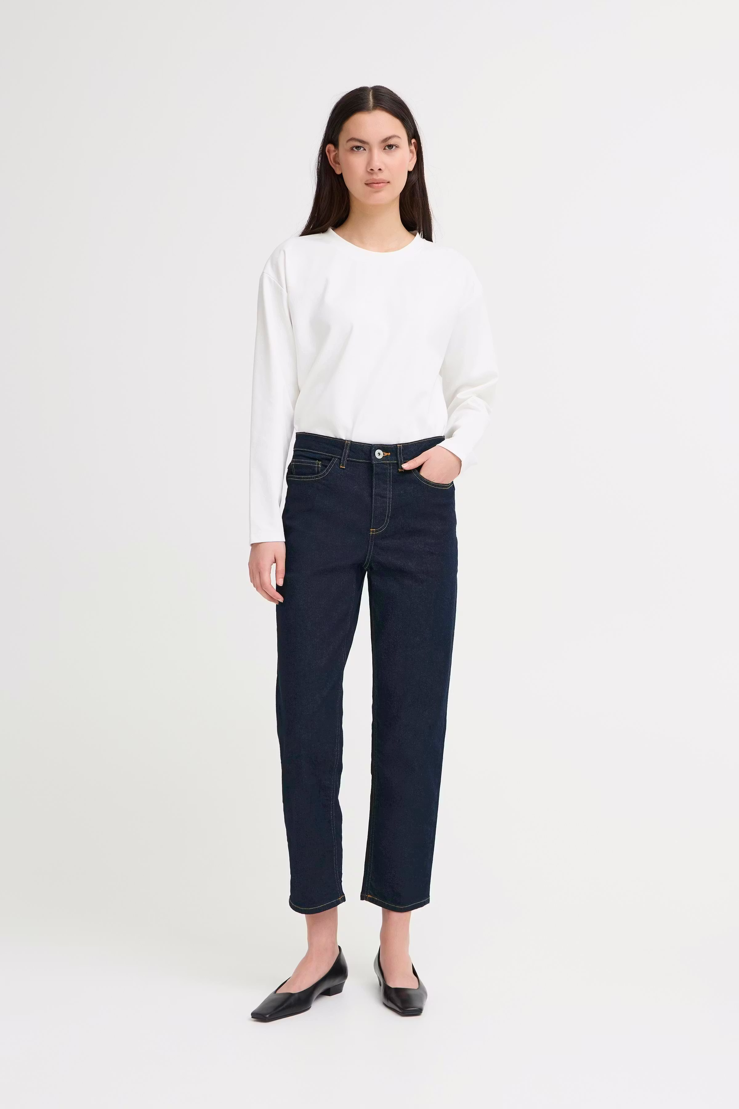 IHTWIGGY RAVEN Jeans LOOKBOOK FRONT 20110967-900000209