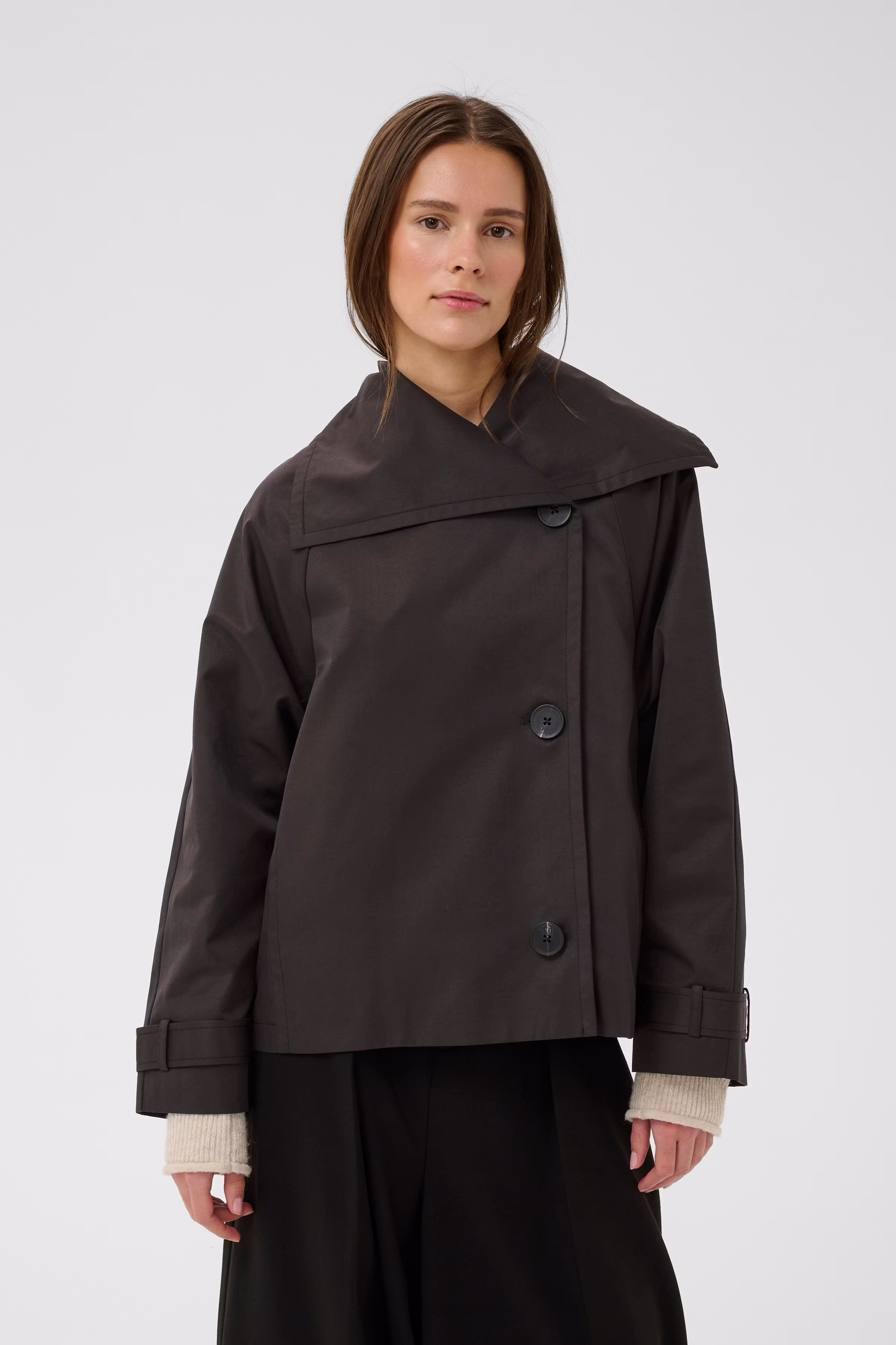 MazieIW Perry kort frakke LOOKBOOK FRONT 30109945-194008