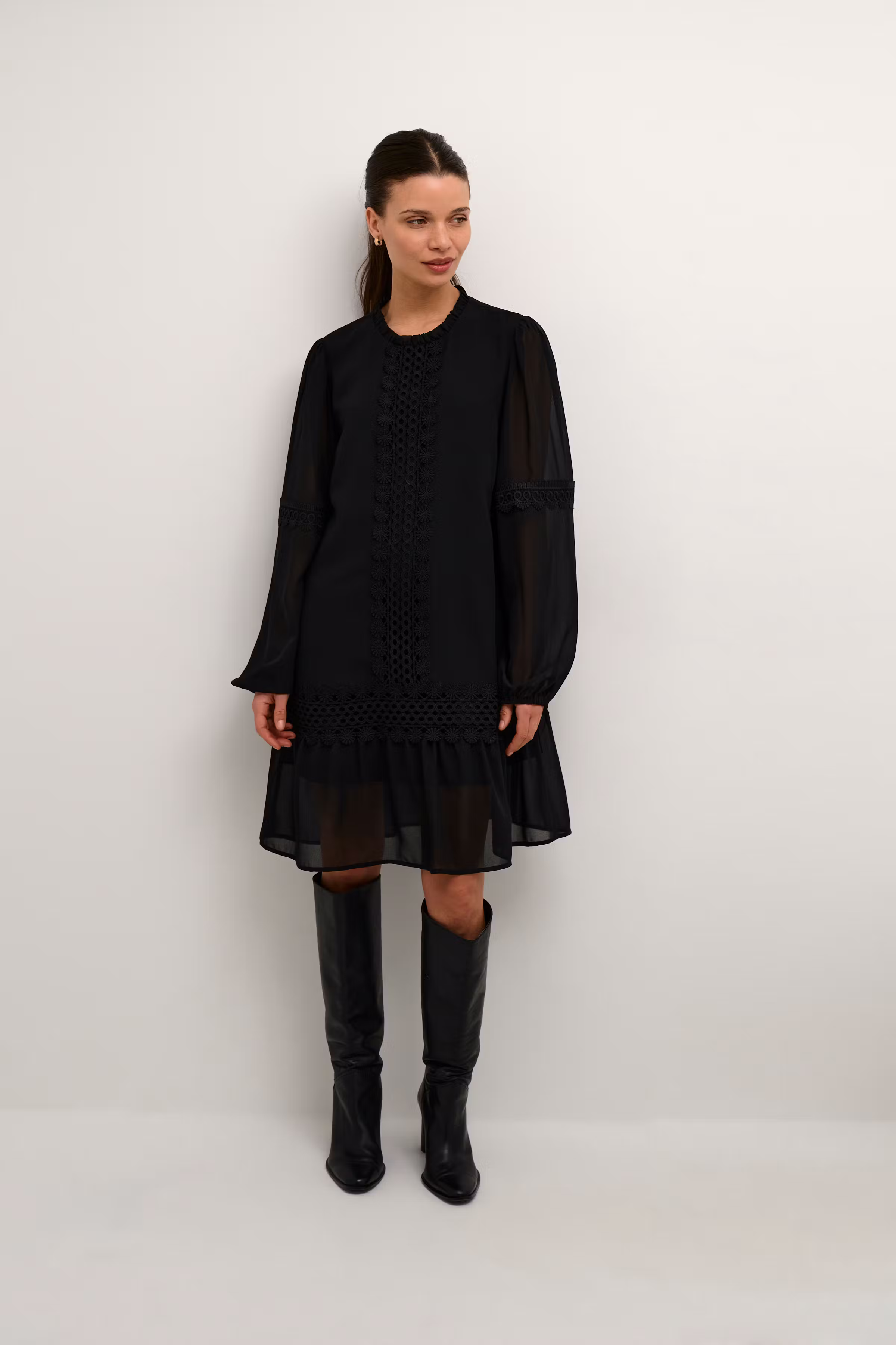 KAfreya Kjole LOOKBOOK FRONT 10508016-100121