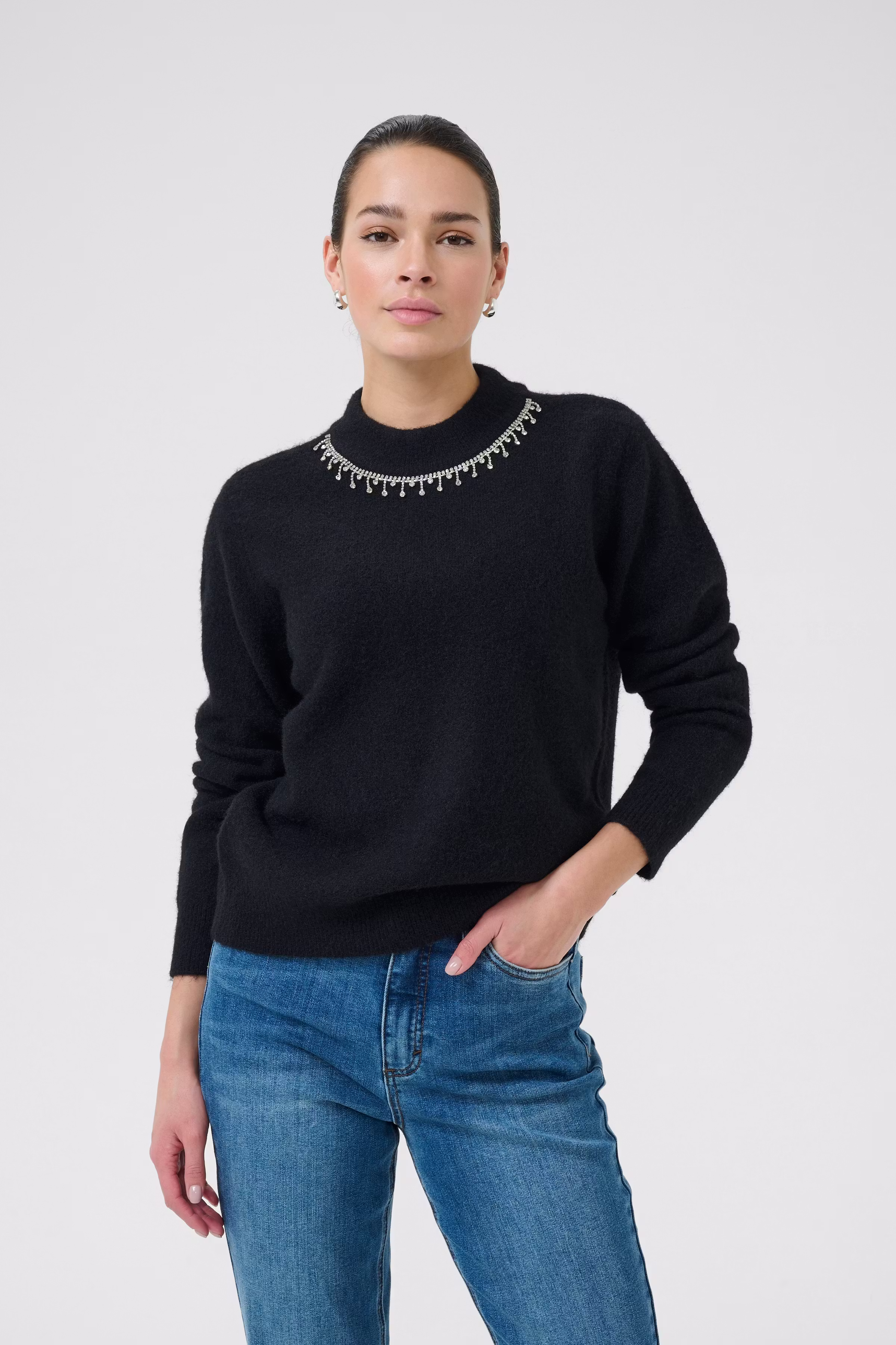 KAroxy Pullover LOOKBOOK FRONT 10510623-106822