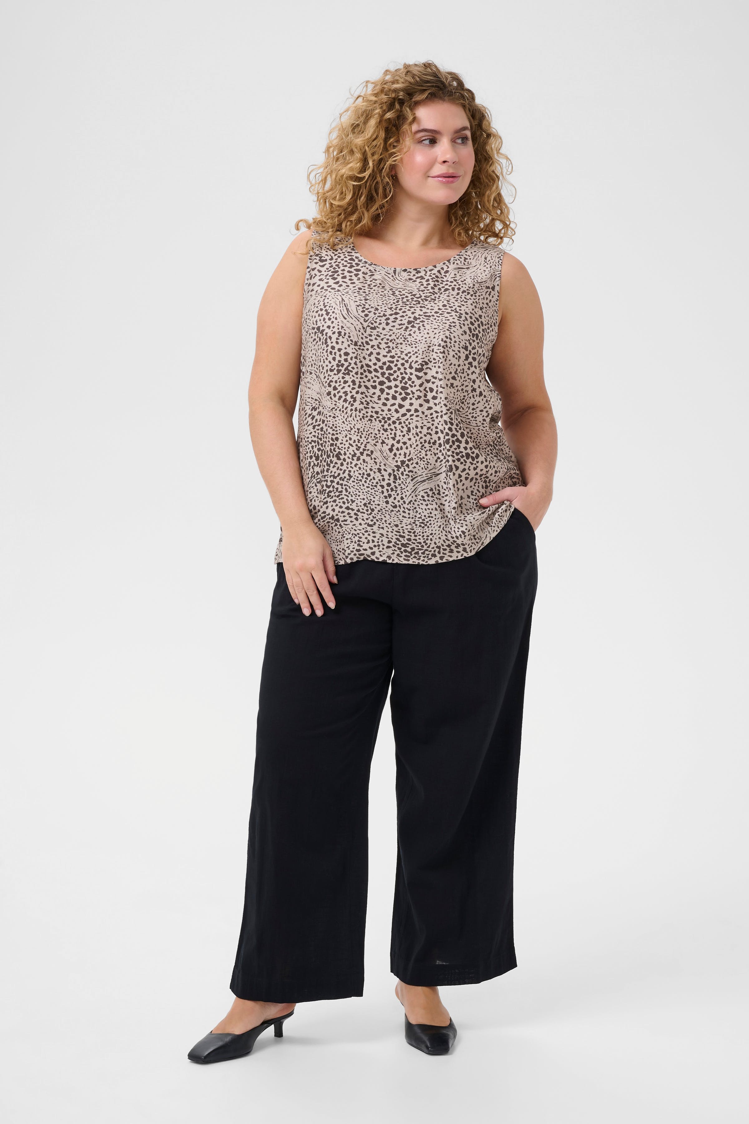 KCdebri Leopard Top LOOKBOOK FRONT 10583206-107403