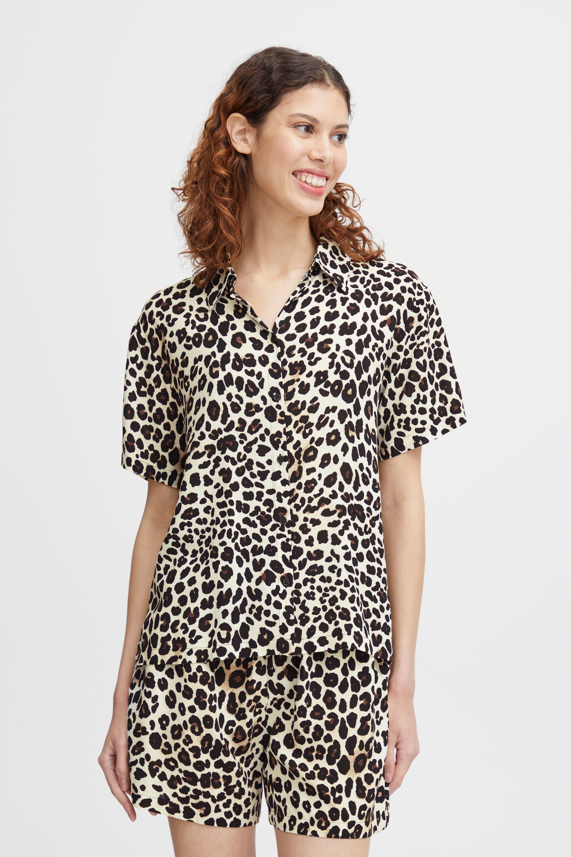 BYMMJOELLA Hemd LOOKBOOK FRONT 20814527-202956