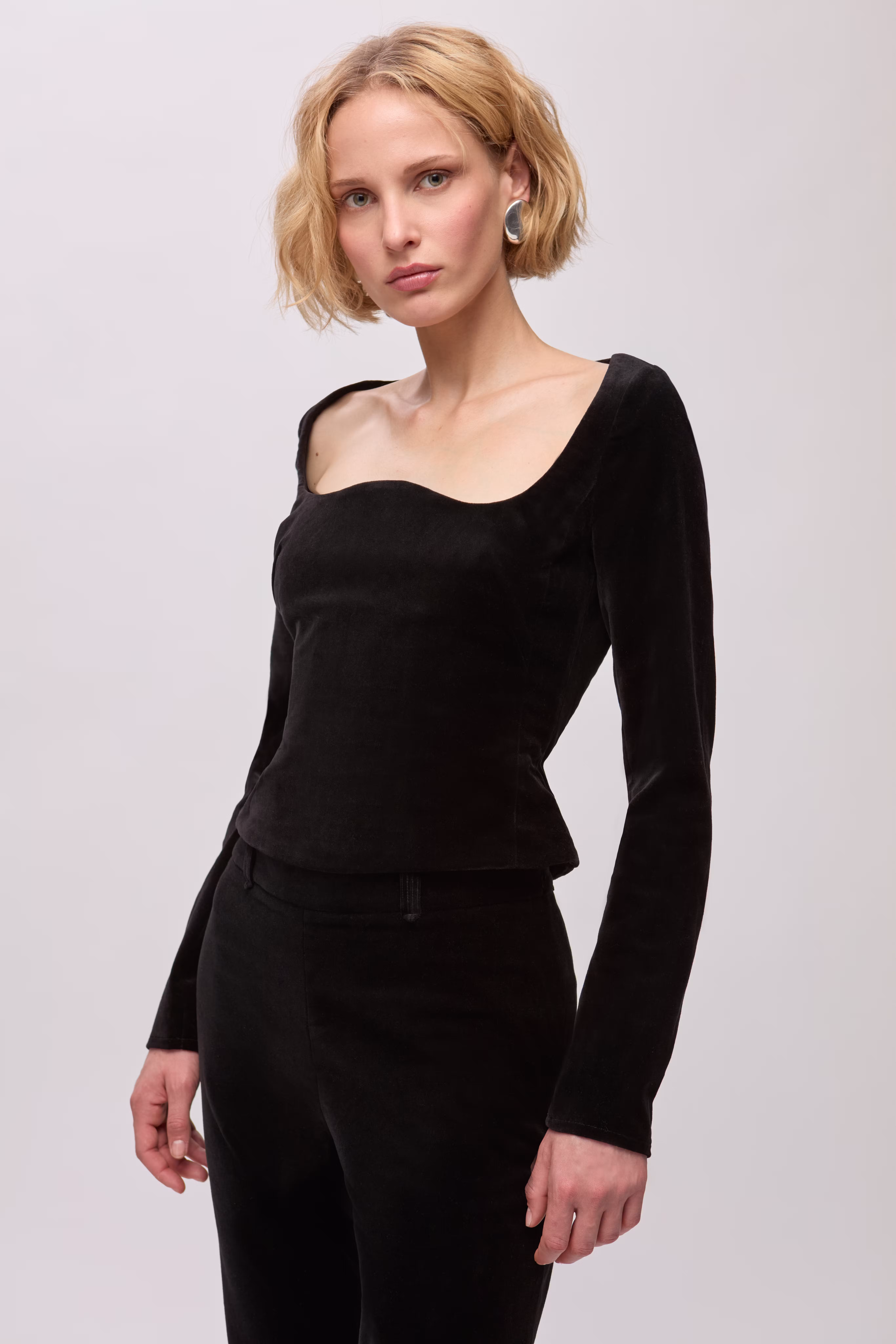 IOTalitha Blouse LOOKBOOK FRONT 30600136-BK999
