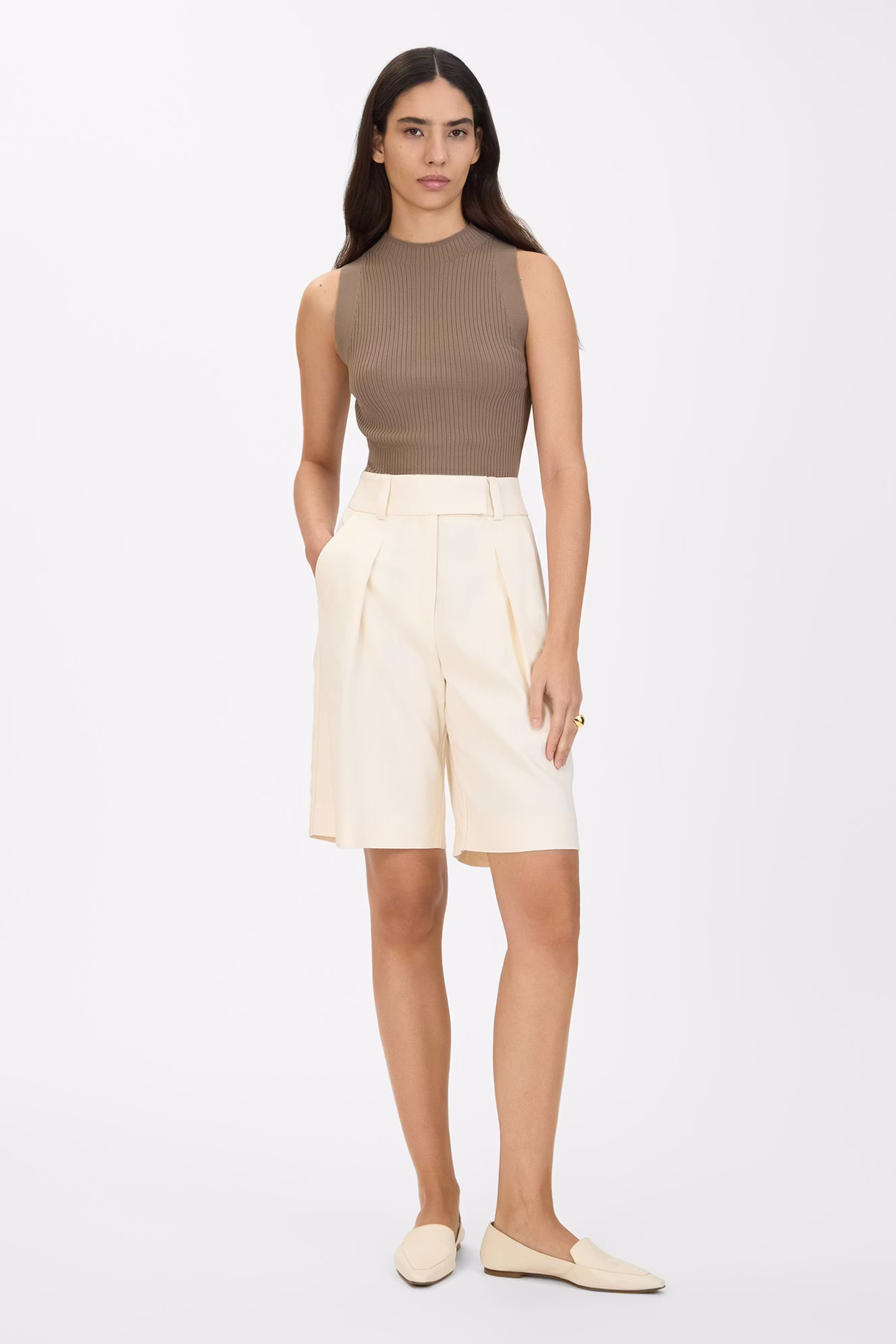 PEONY Shorts LOOKBOOK FRONT 30600514-WH014