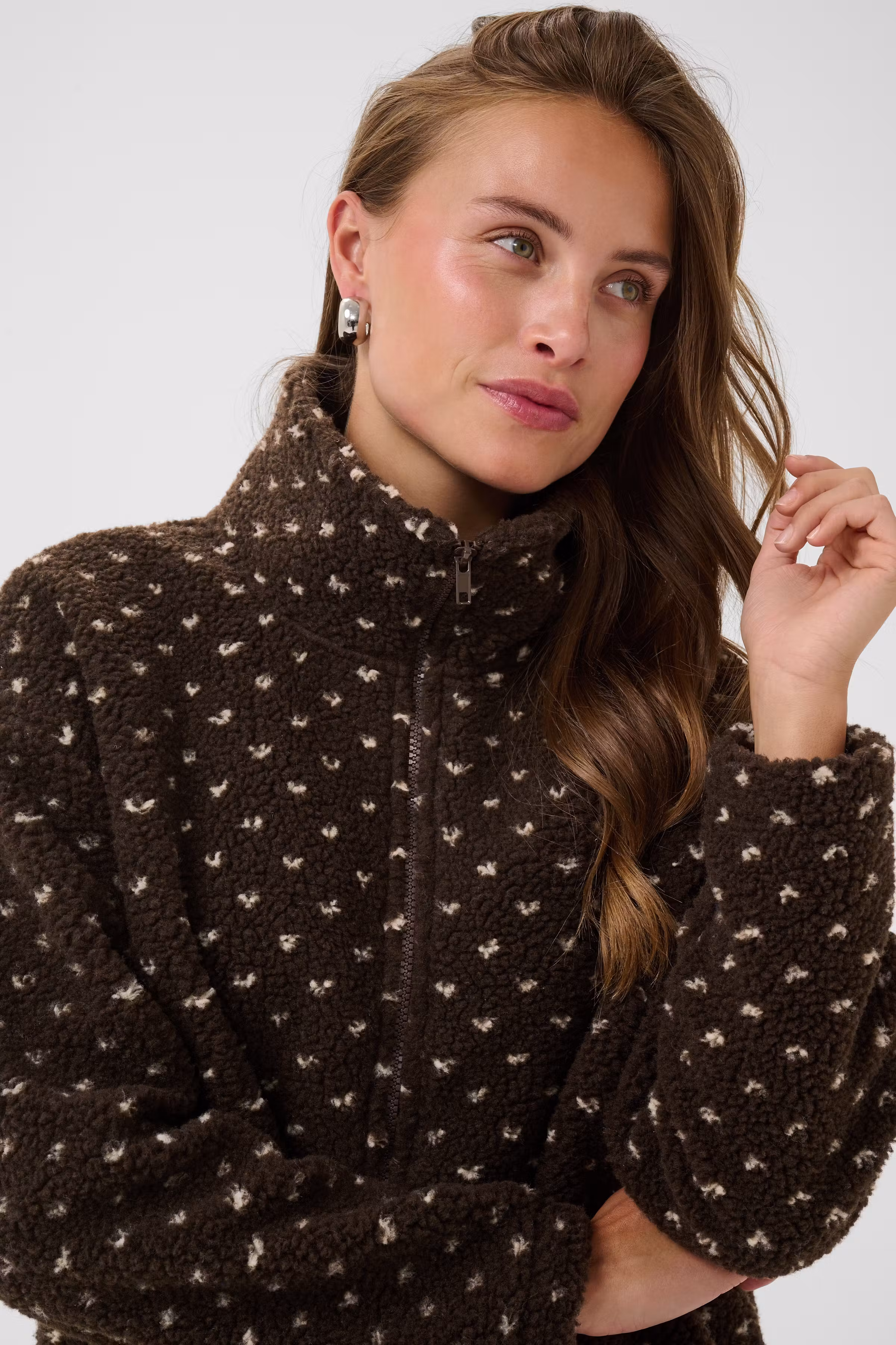 TuviaSZ Outerwear LOOKBOOK DETAIL 30515780-305634