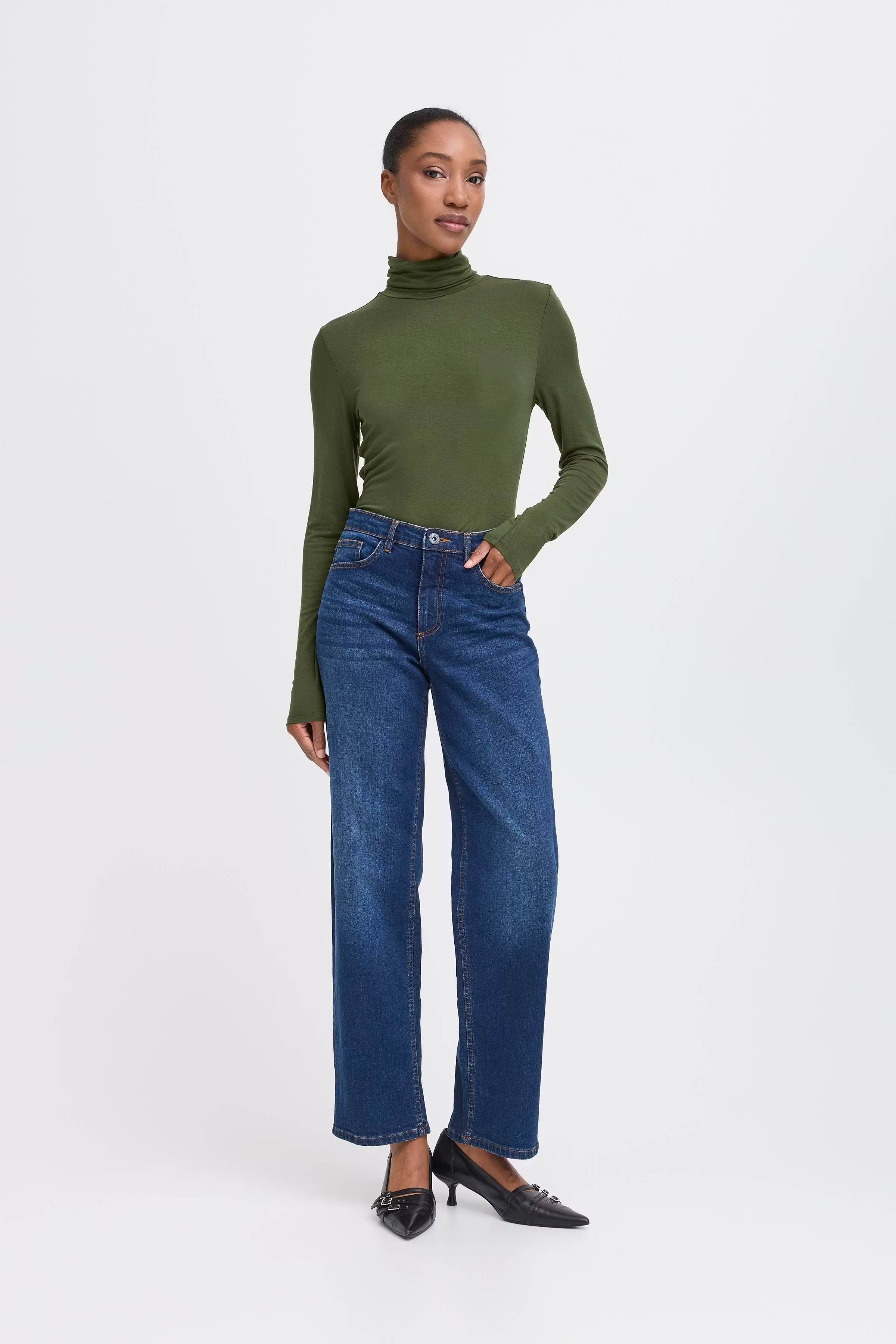 IHPHILUCA T-shirt LOOKBOOK FRONT 20113342-190419