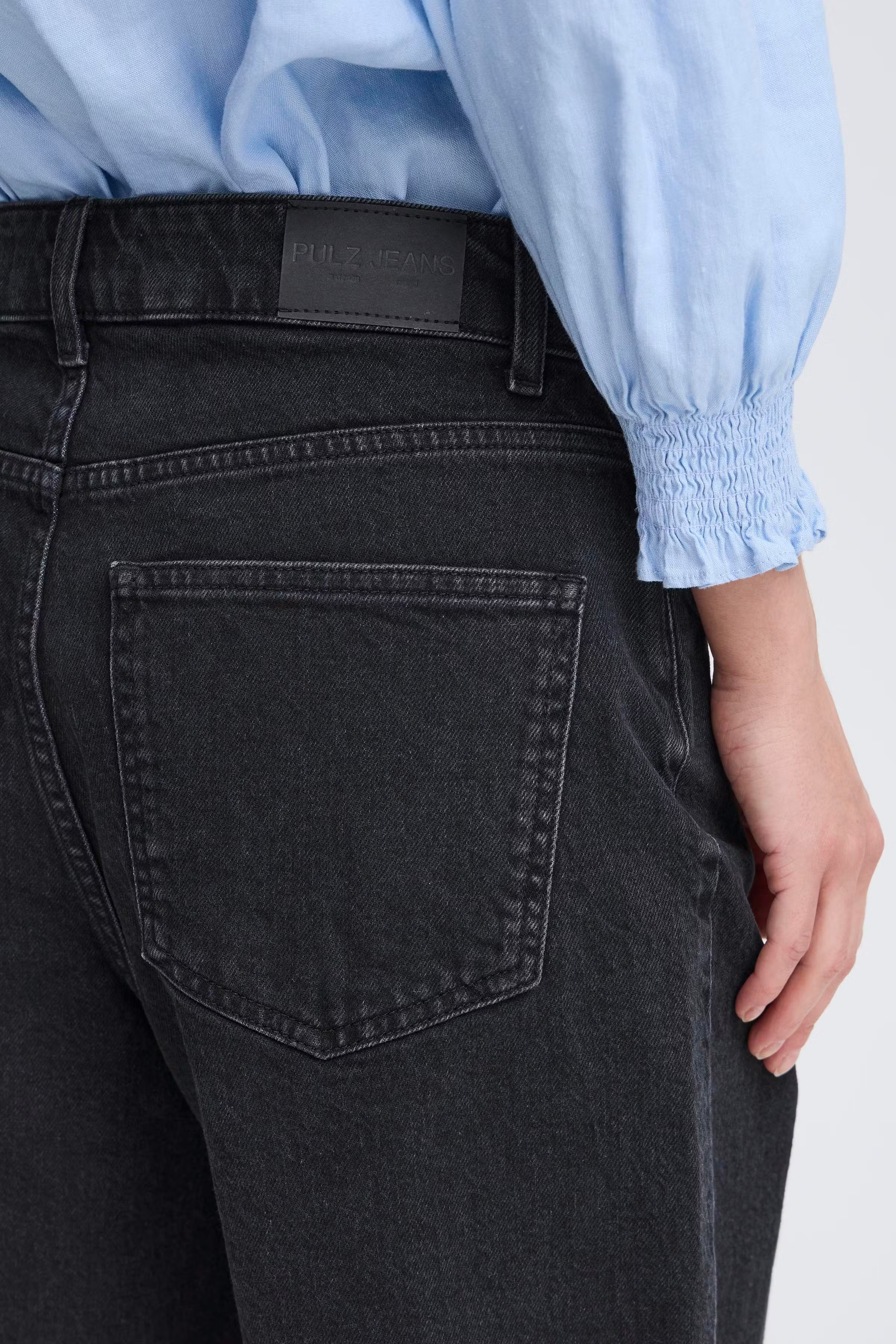 PZBRENDA Shorts LOOKBOOK DETAIL 50209155-200004