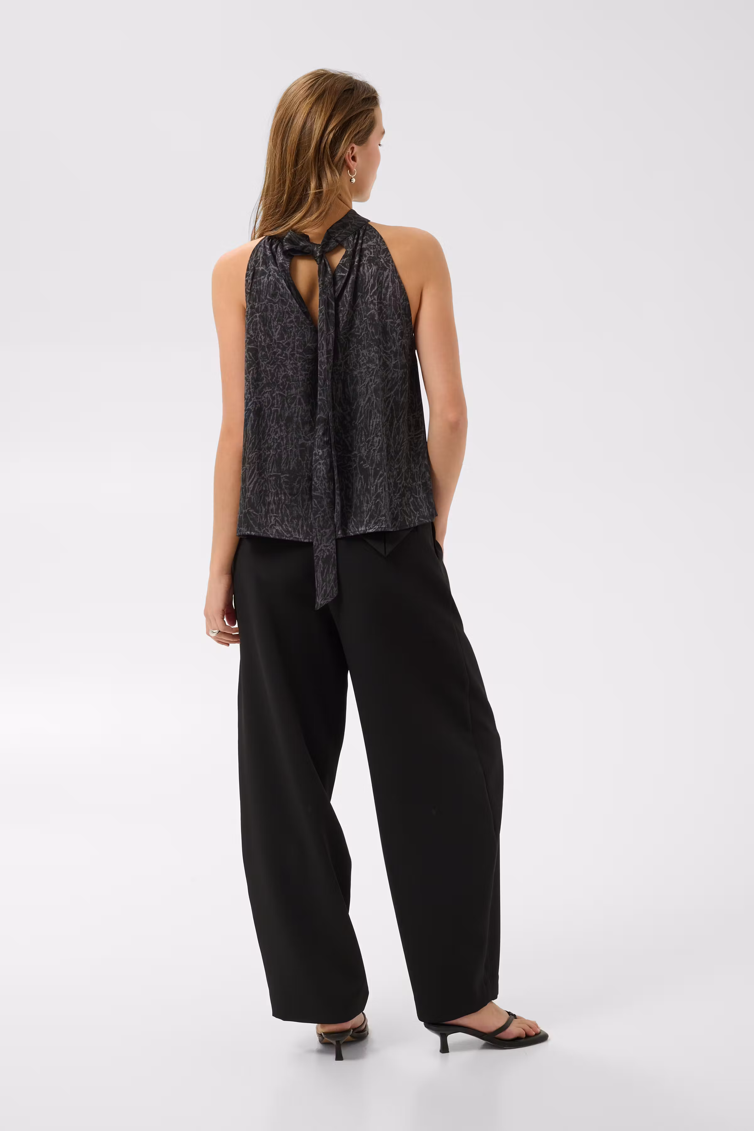 KAtara Bluse LOOKBOOK BACK 10512399-110080