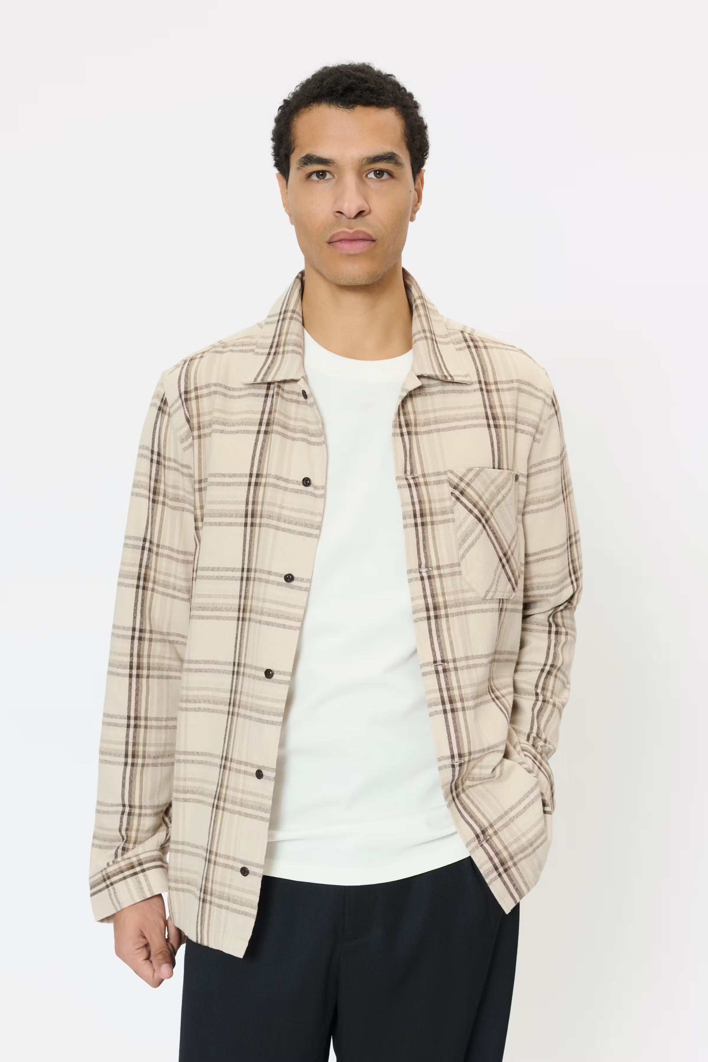 MApelton Skjorta LOOKBOOK FRONT 30208628-190912