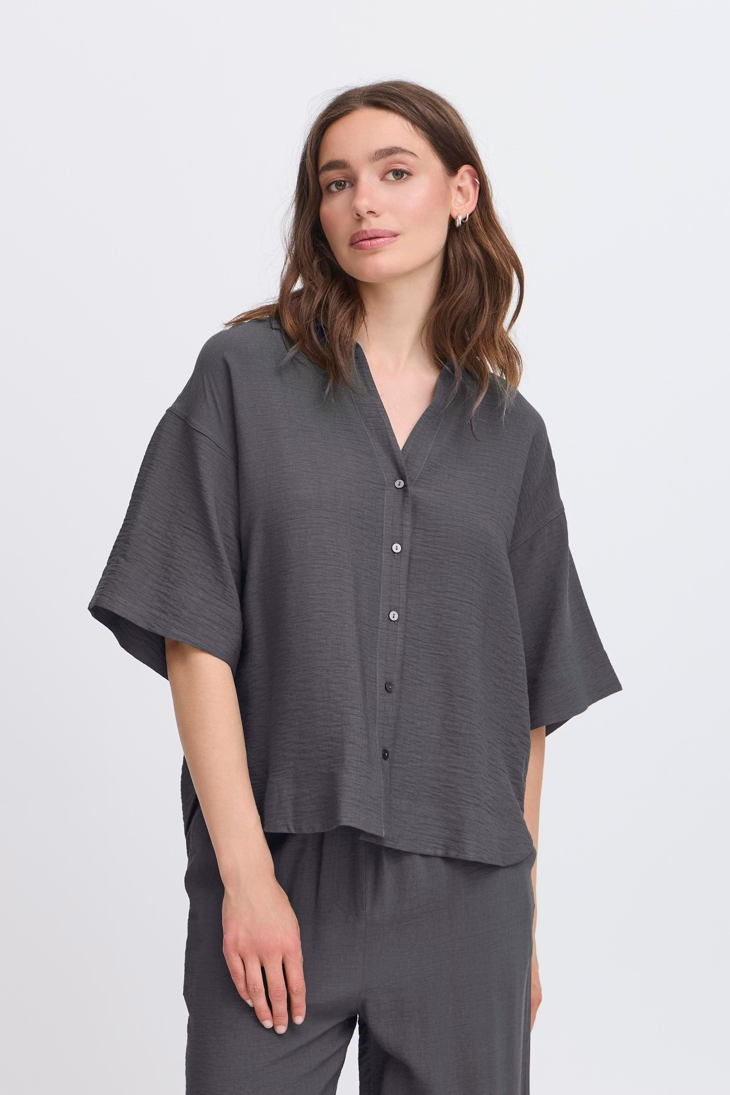 IHFAZIMA Overhemd LOOKBOOK FRONT 20124200-190203