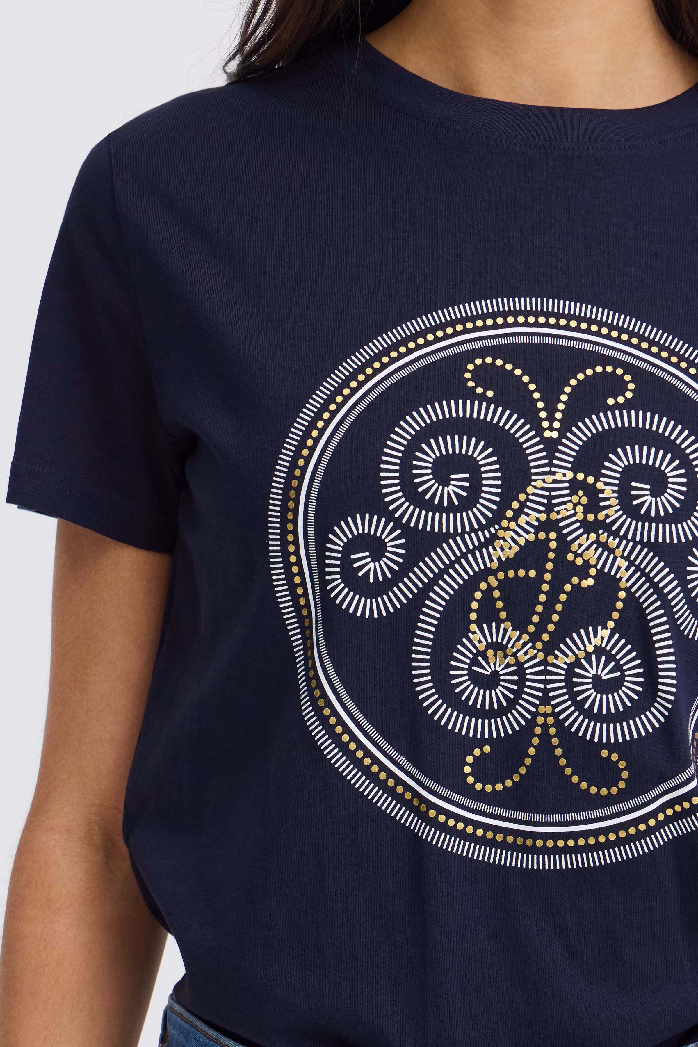 FRZARY T-shirt LOOKBOOK DETAIL 20618107-900010321
