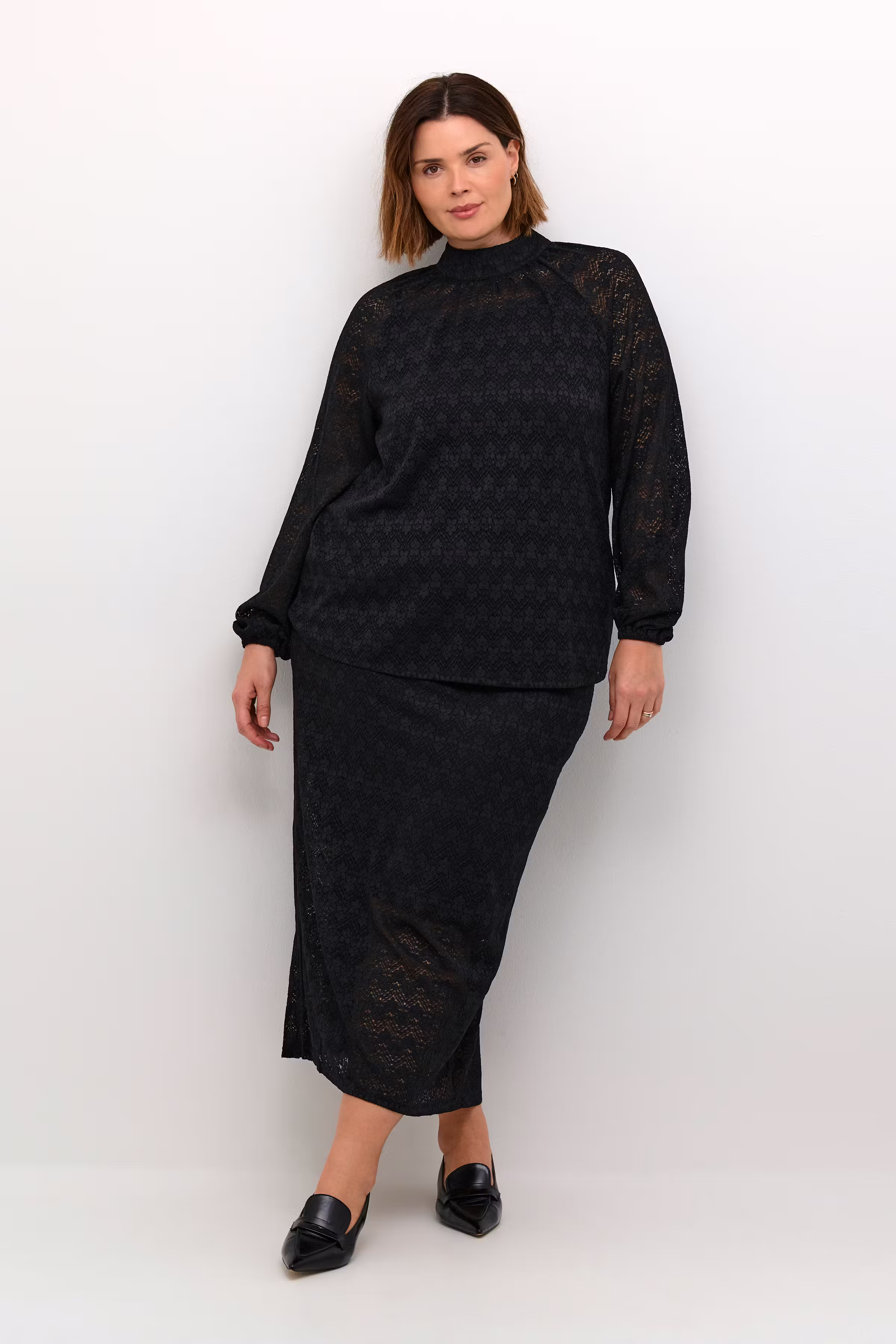 KCsamalia Lace Blouse LOOKBOOK FRONT 10582752-100121