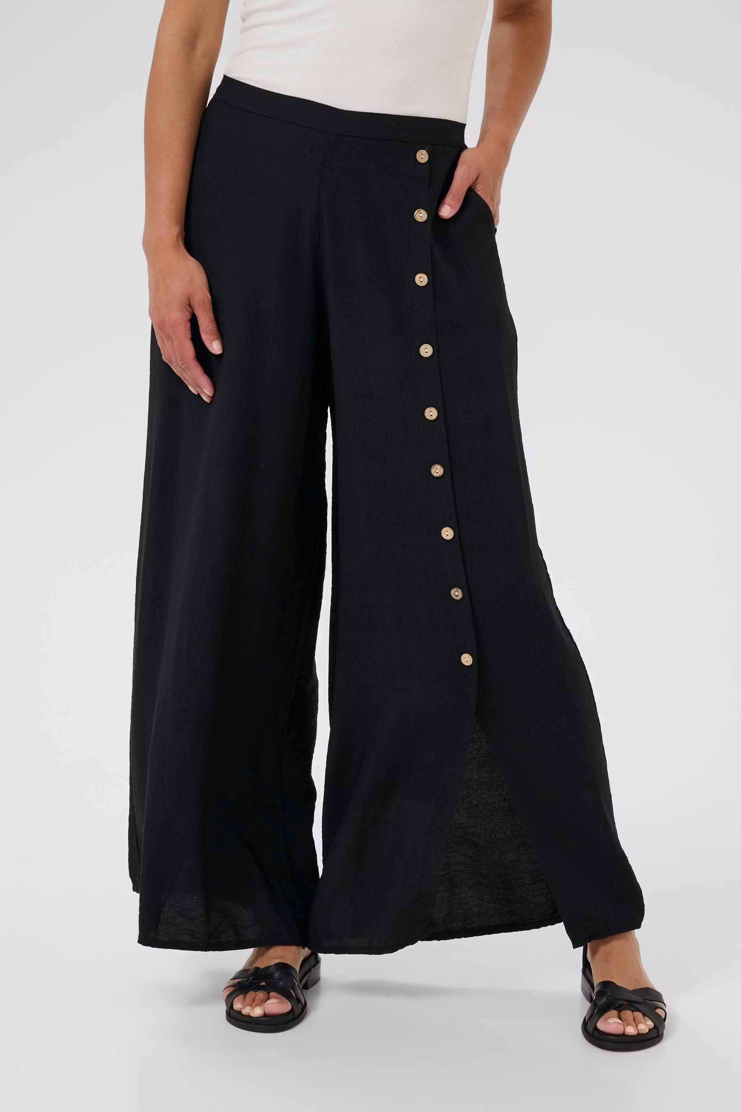 BPkiana Bukser LOOKBOOK FRONT 40103548-400010